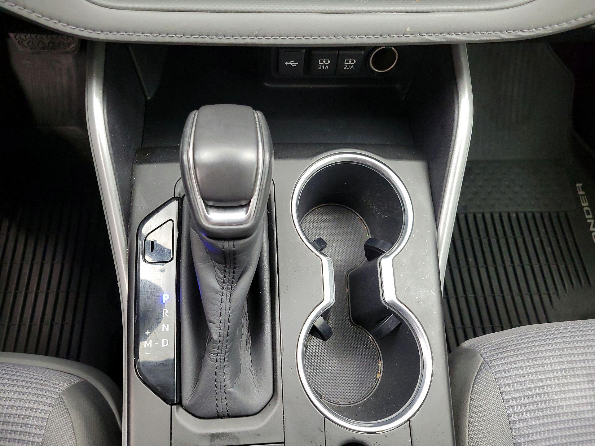 Thumbnail: 2020 Toyota Highlander - 17