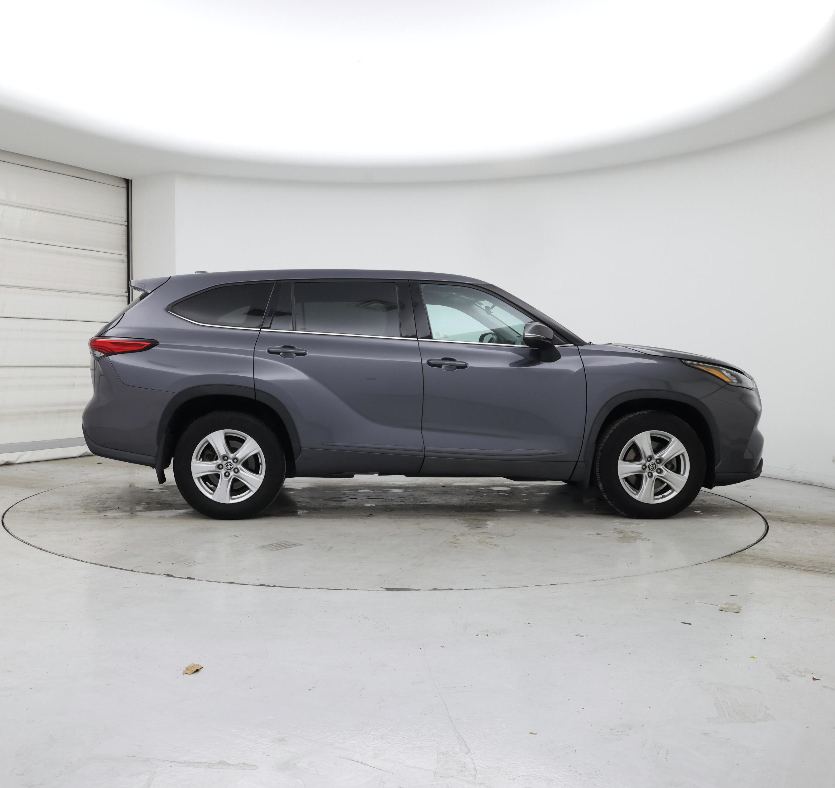 Thumbnail: 2020 Toyota Highlander - 7