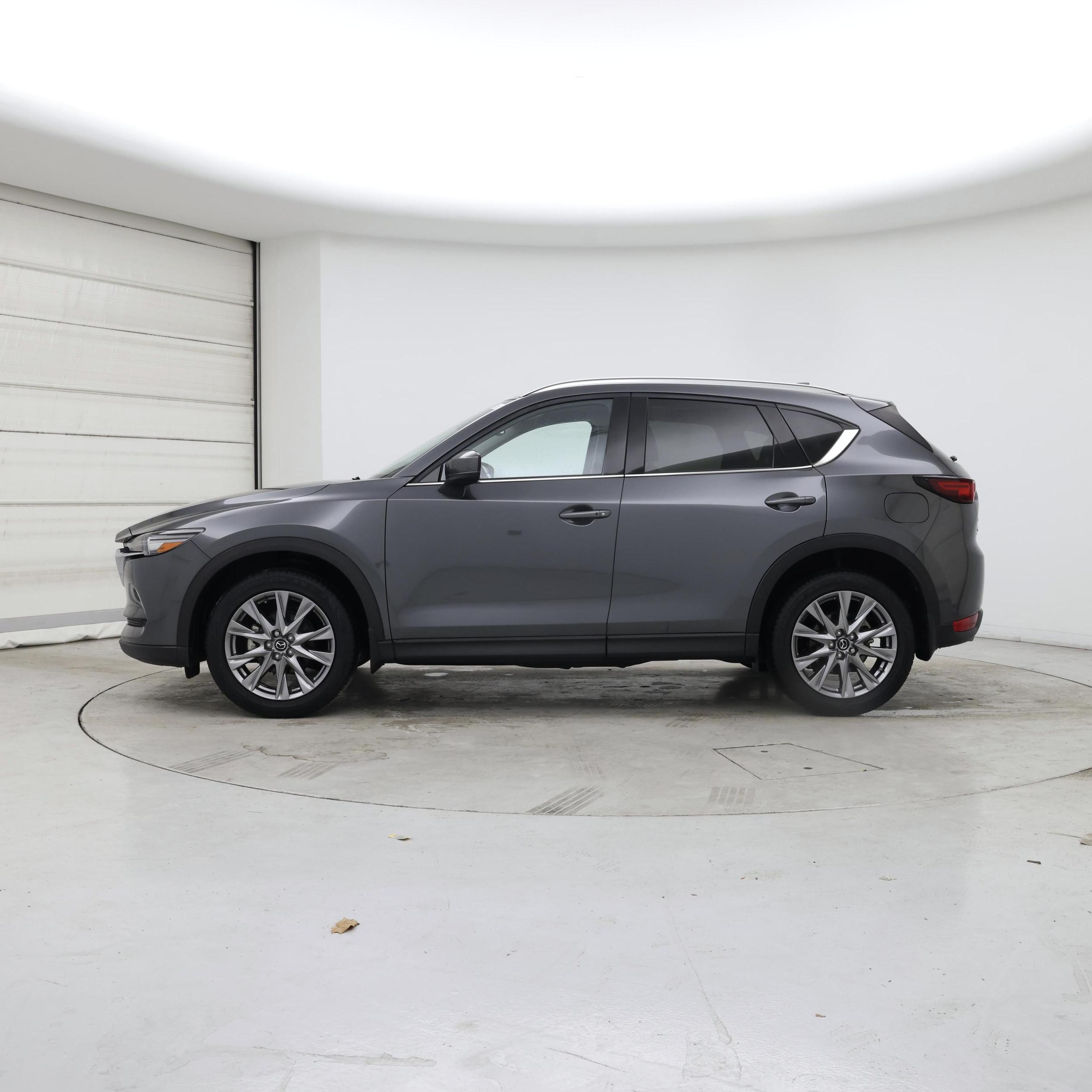 Thumbnail: 2021 Mazda CX-5 - 3