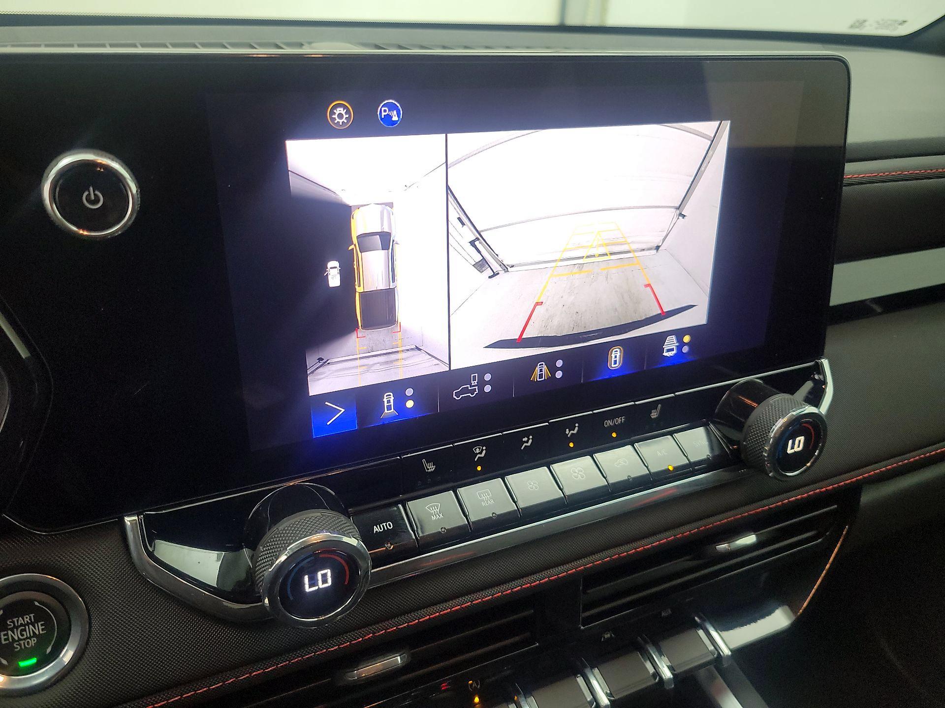 Thumbnail: 2023 Chevrolet Colorado - 14