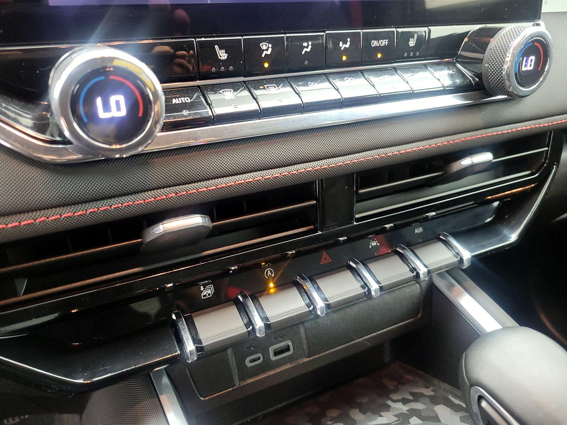 Thumbnail: 2023 Chevrolet Colorado - 16