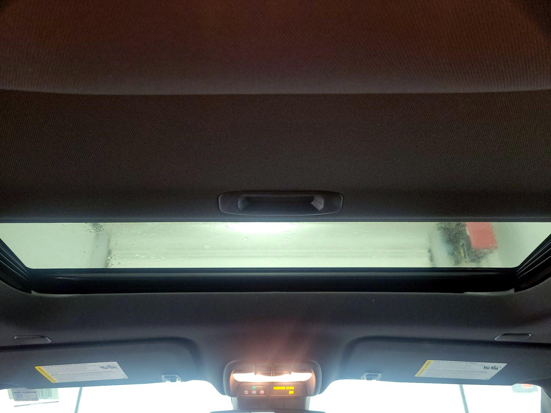 Thumbnail: 2023 Chevrolet Colorado - 19