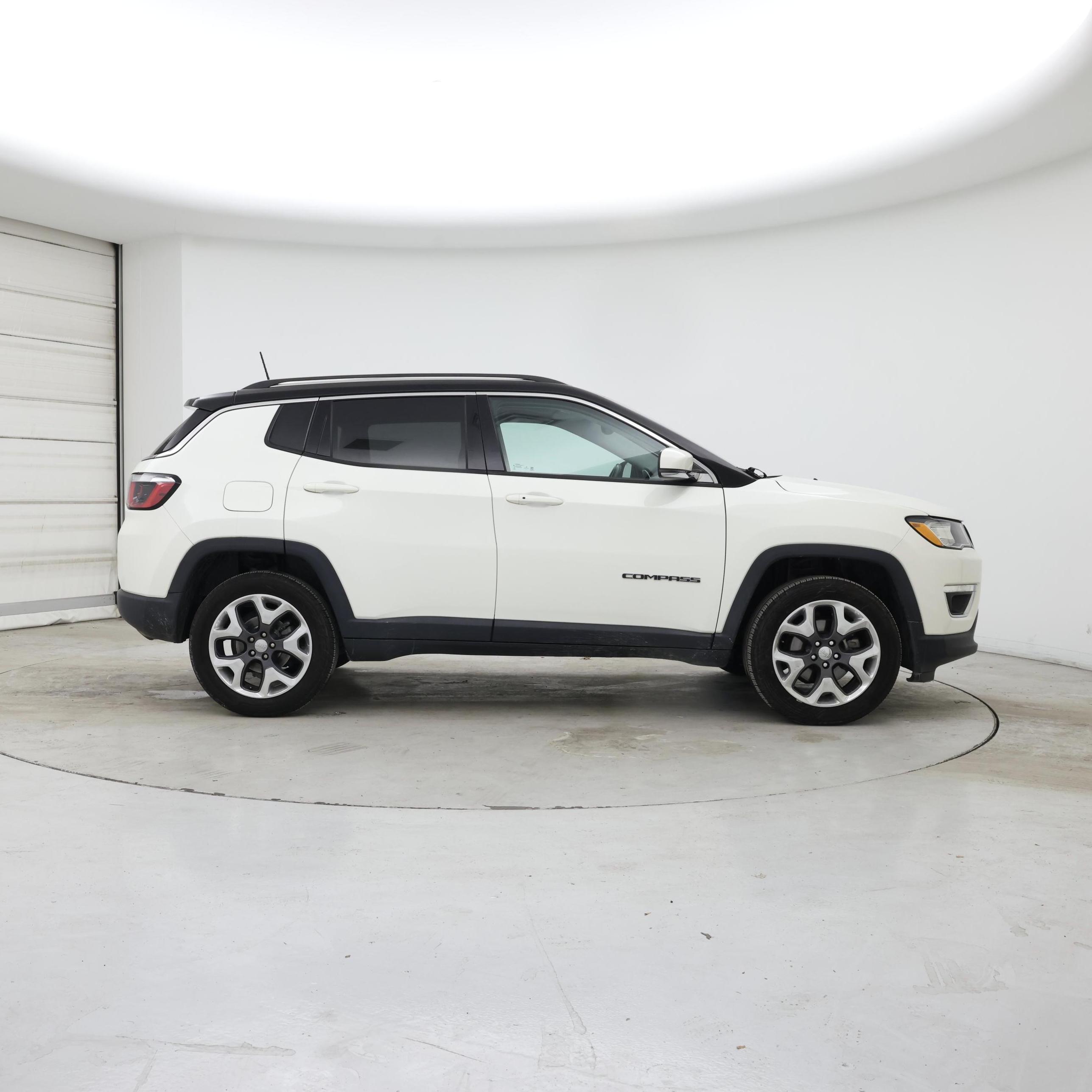 Thumbnail: 2018 Jeep Compass - 7