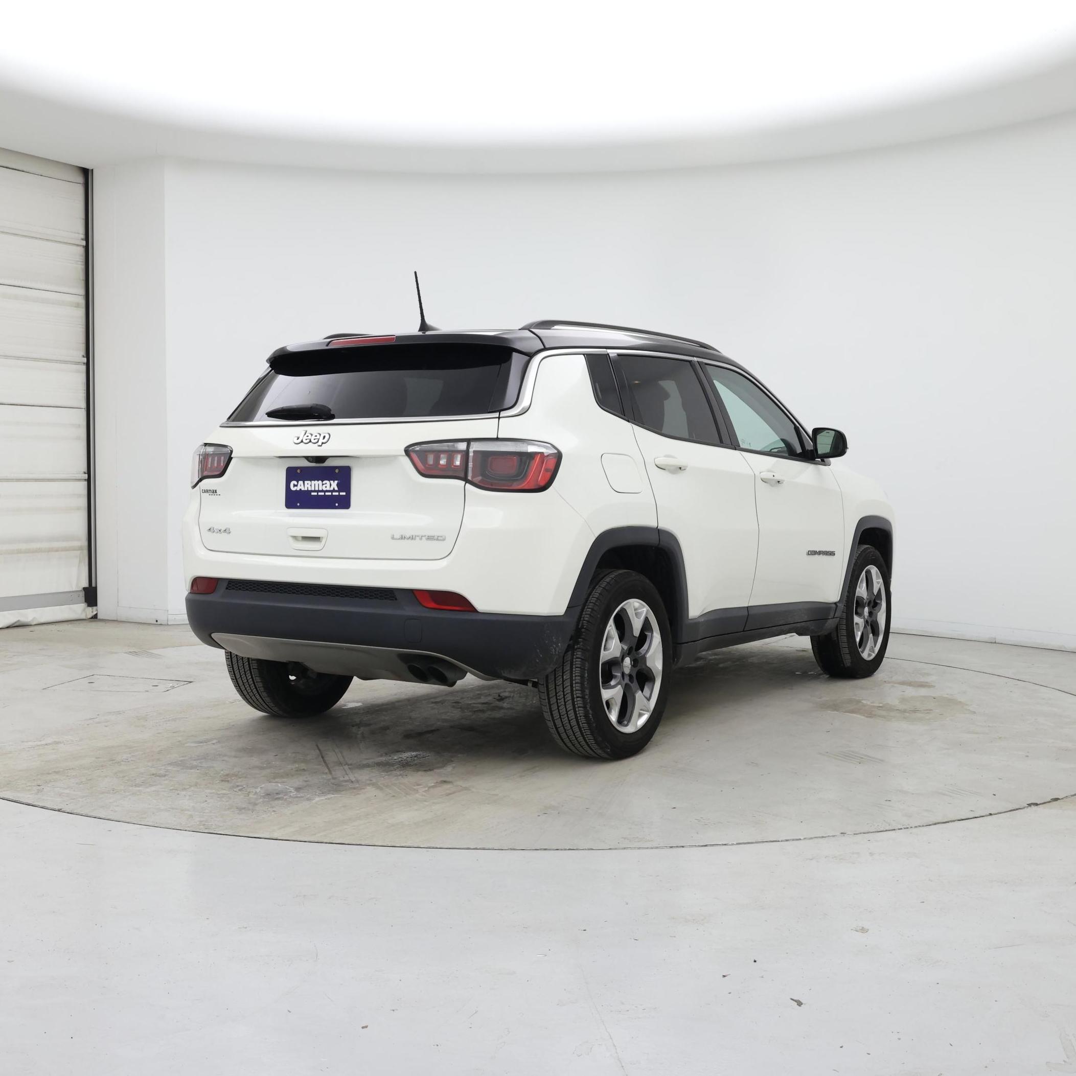 Thumbnail: 2018 Jeep Compass - 8