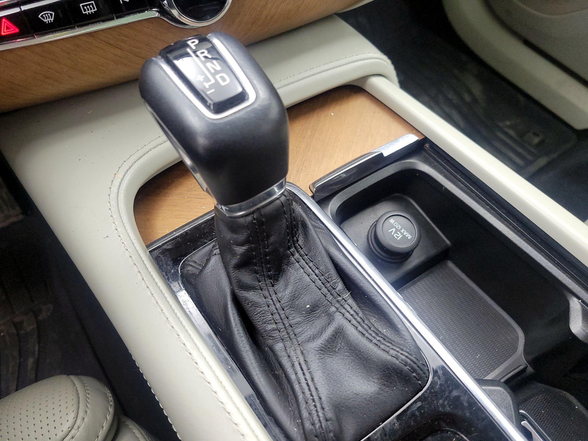 Thumbnail: 2020 Volvo XC90 - 18