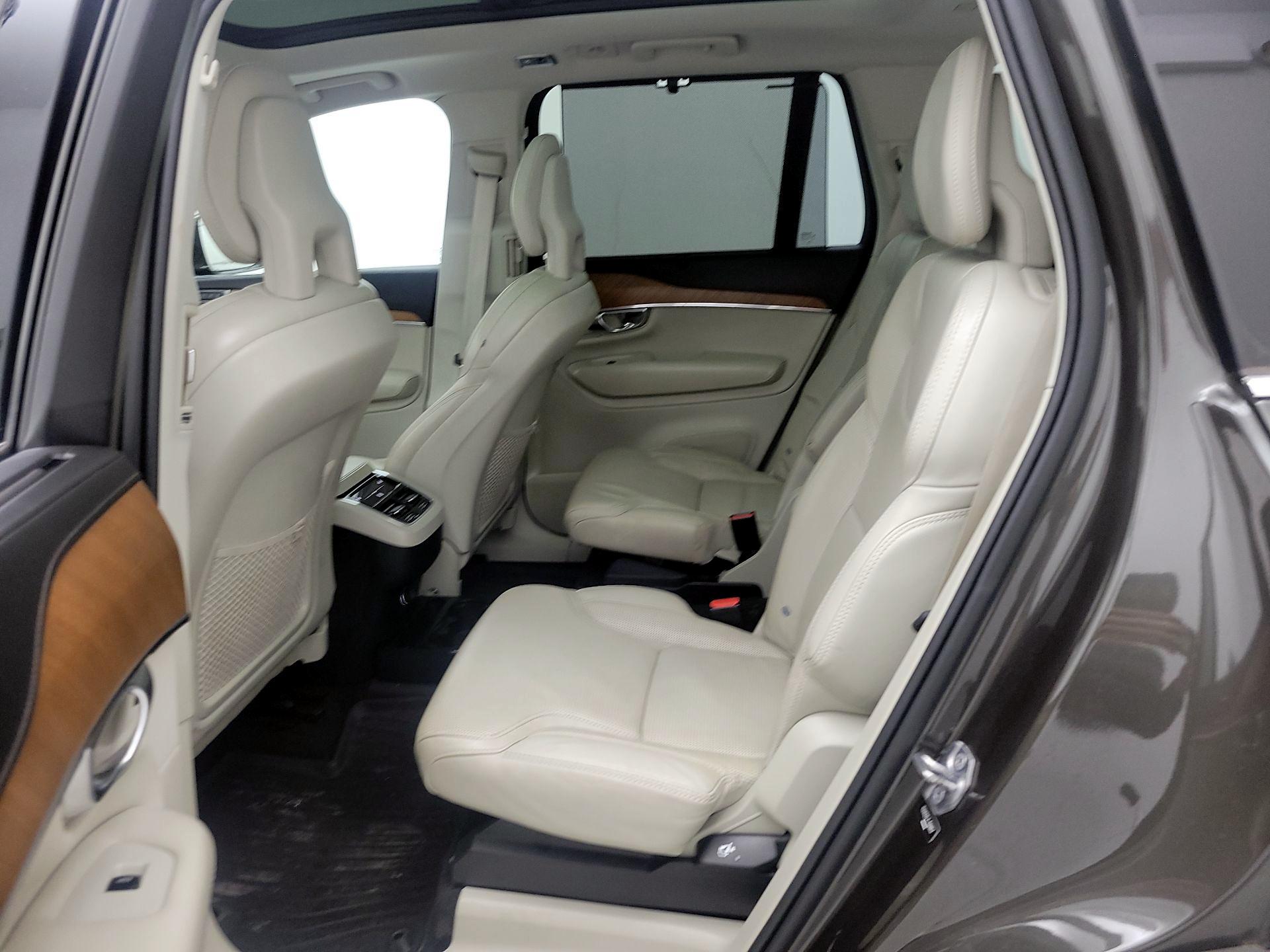 Thumbnail: 2020 Volvo XC90 - 20