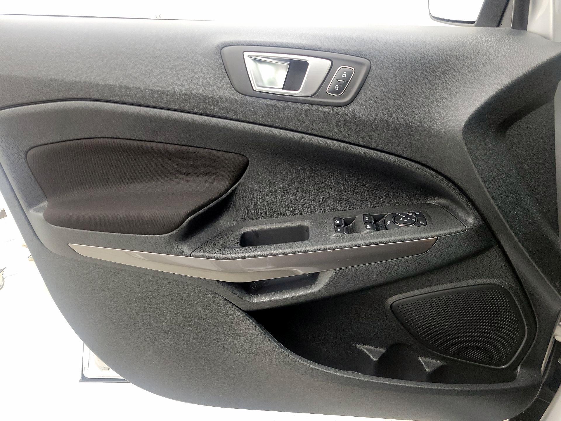 Thumbnail: 2019 Ford EcoSport - 12