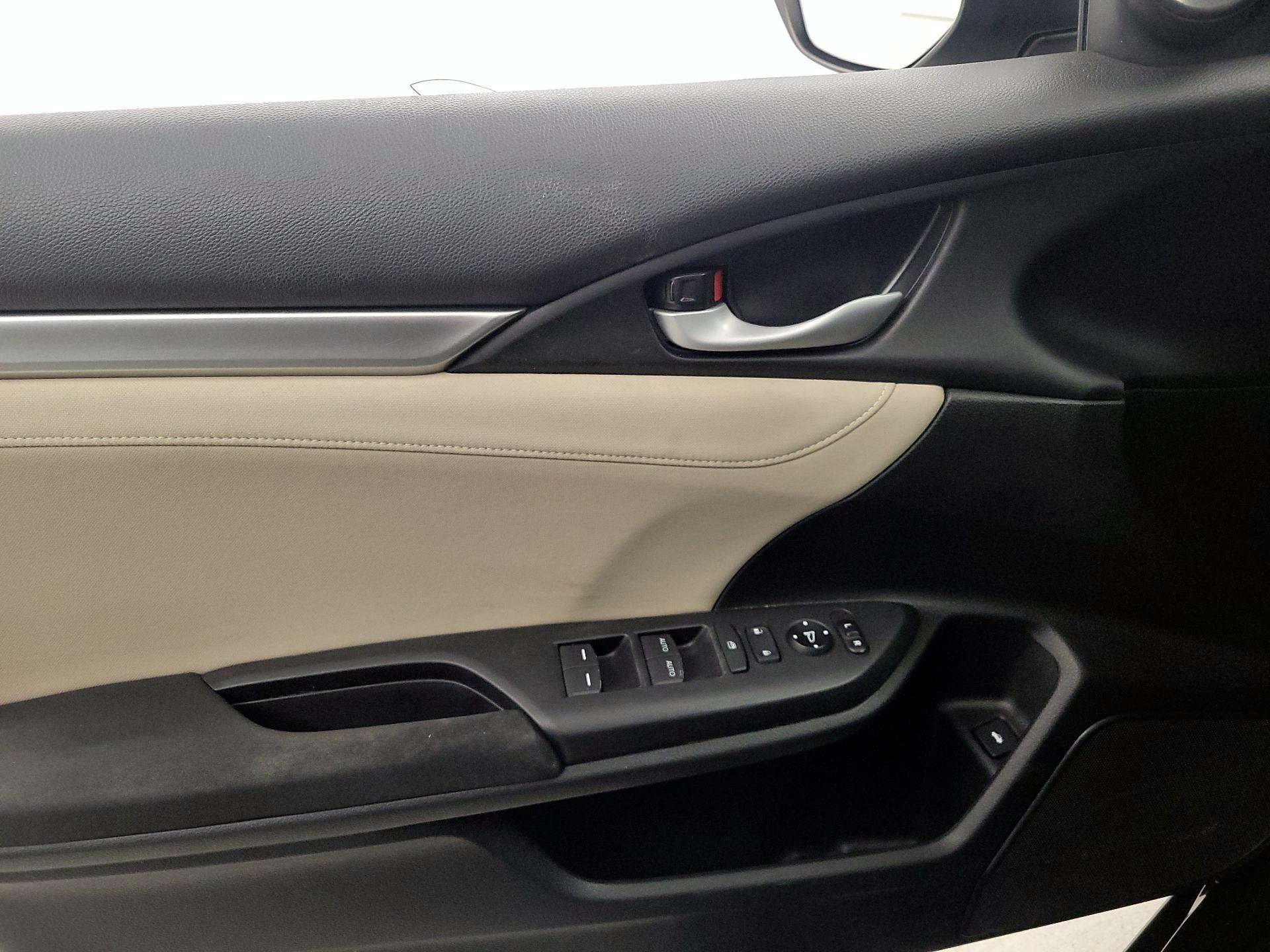 Thumbnail: 2018 Honda Civic - 12