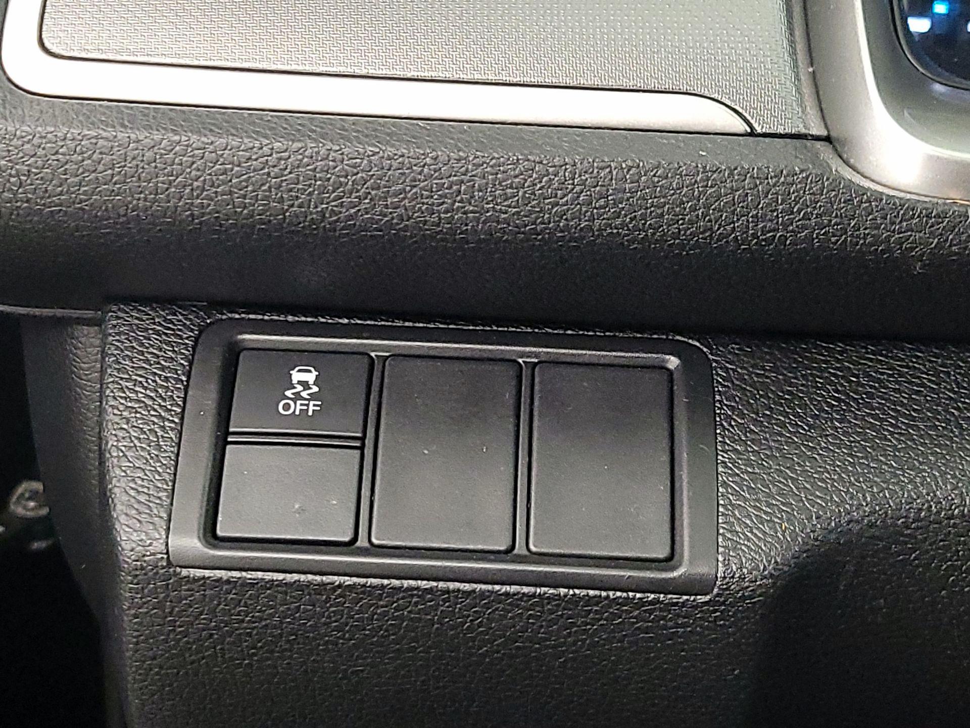 Thumbnail: 2018 Honda Civic - 13