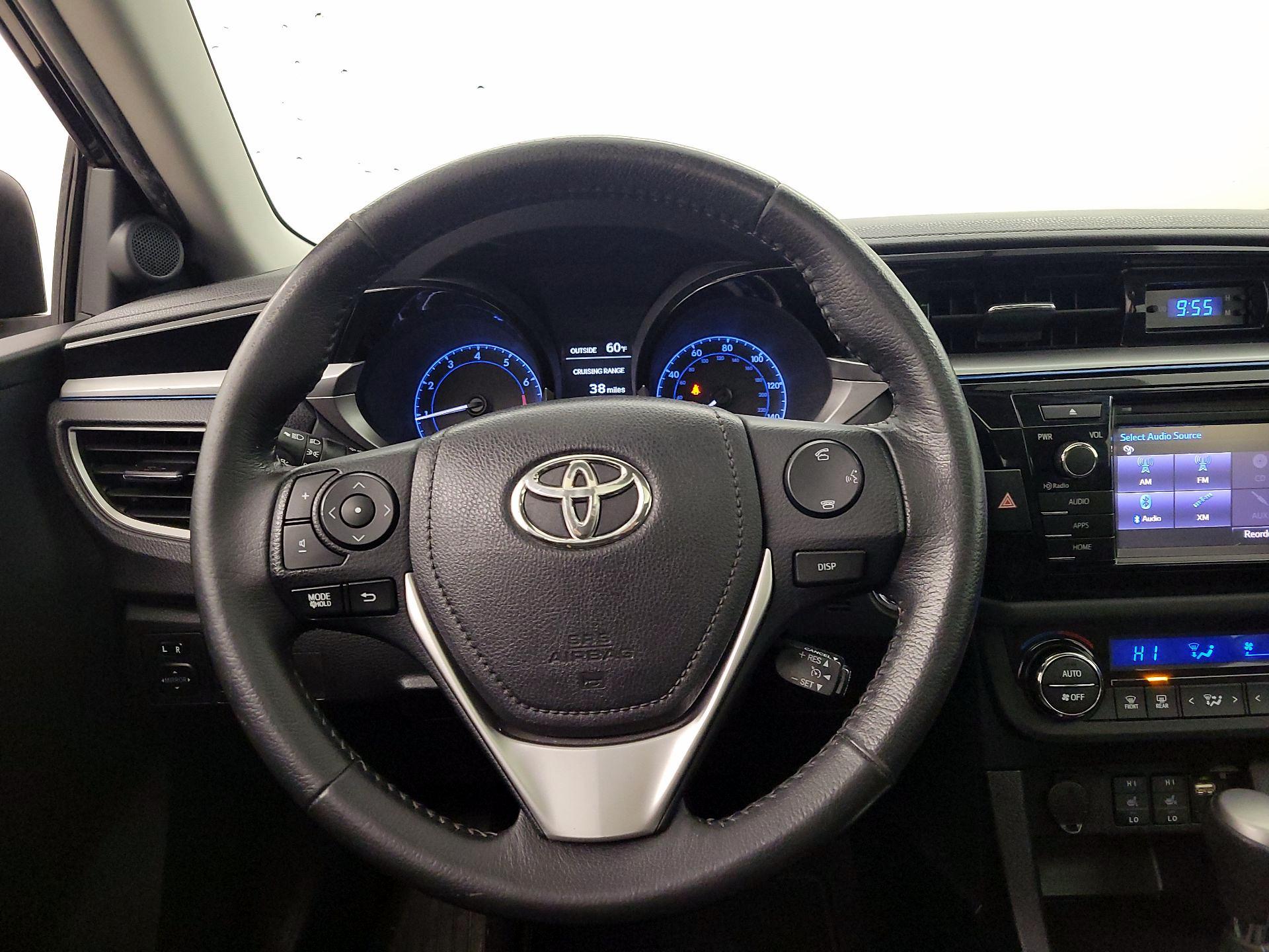 Thumbnail: 2015 Toyota Corolla - 10