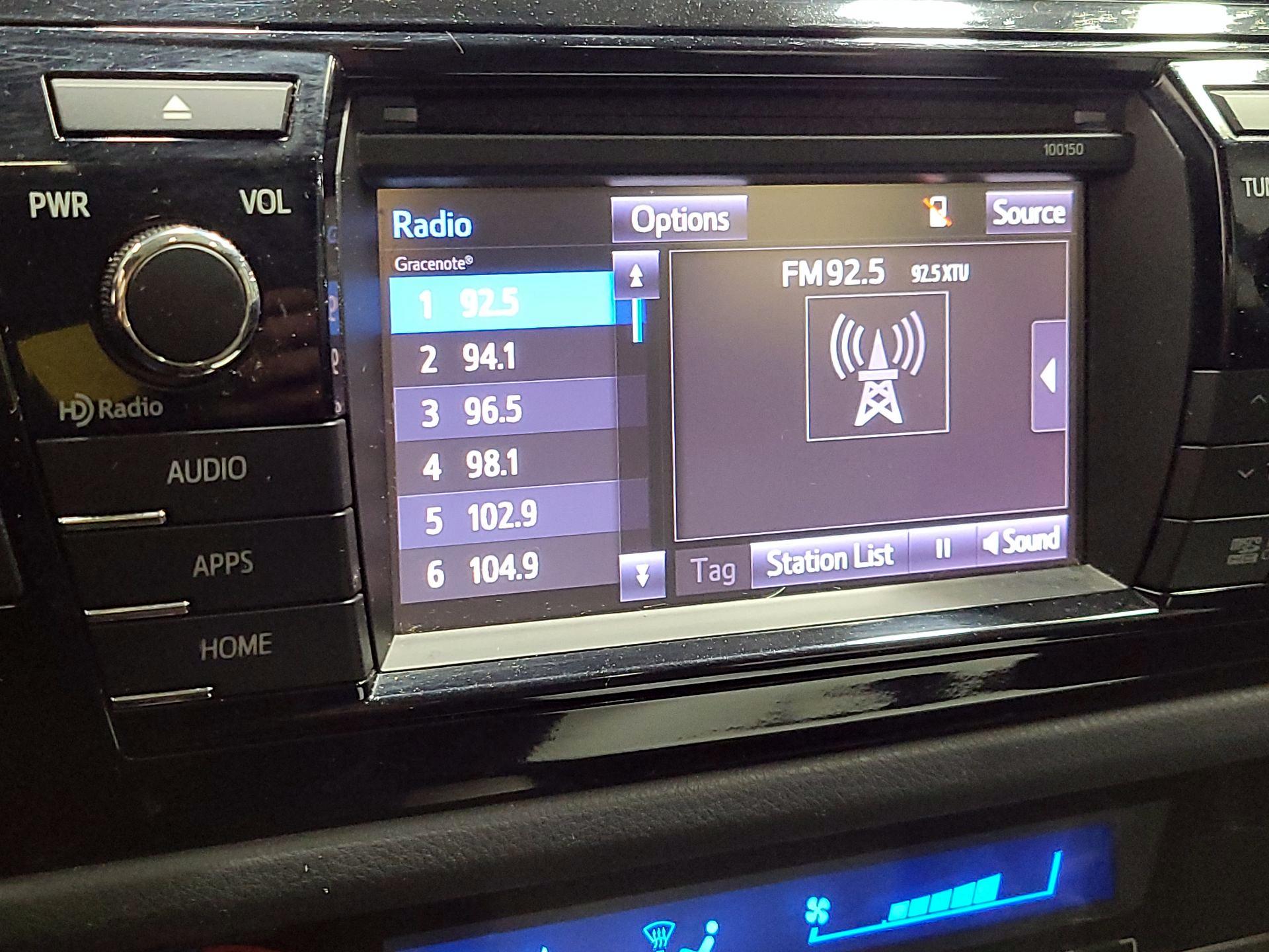 Thumbnail: 2015 Toyota Corolla - 14