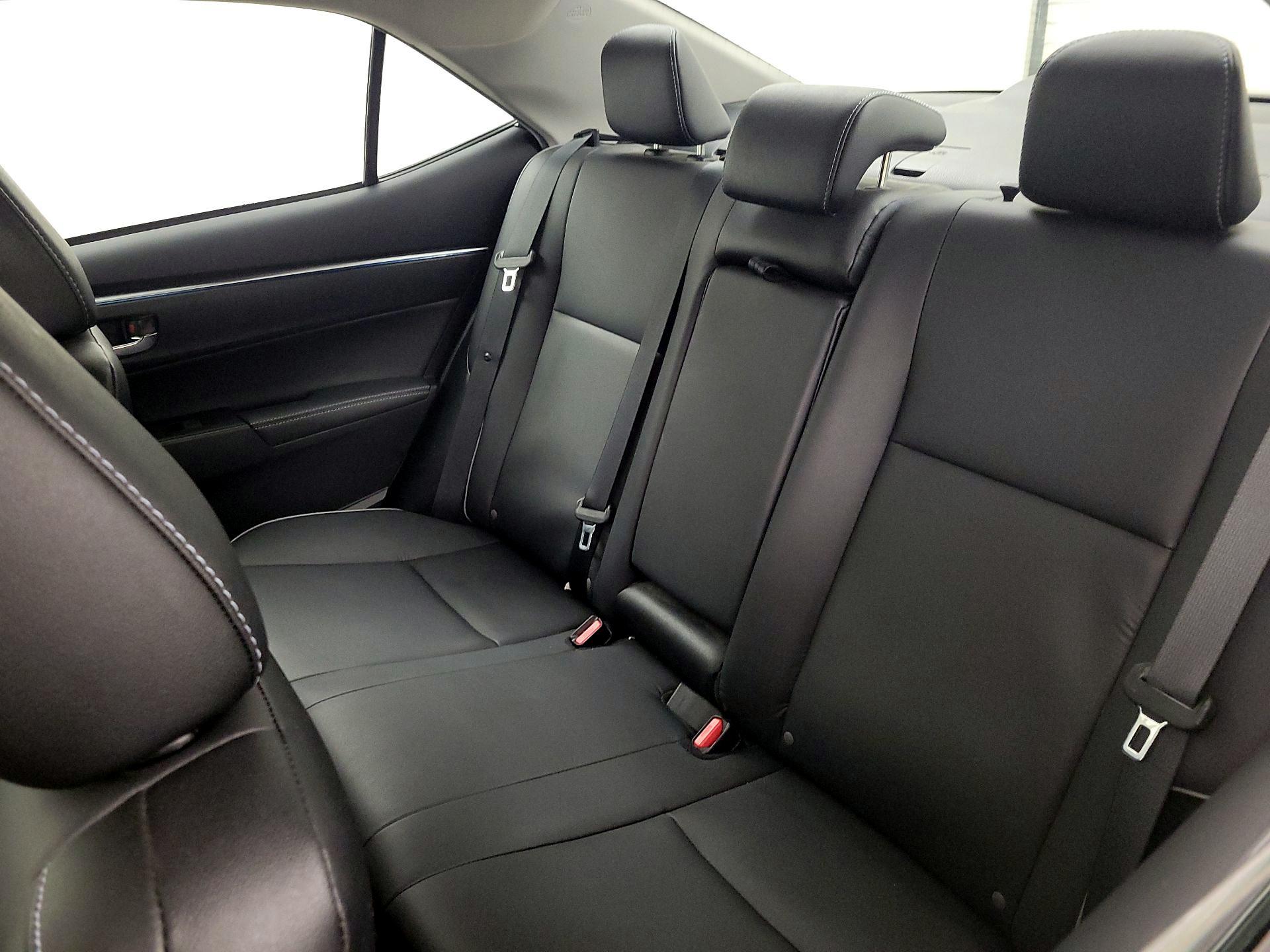 Thumbnail: 2015 Toyota Corolla - 18