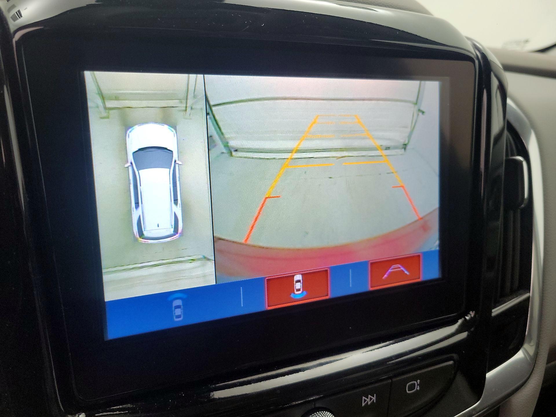 Thumbnail: 2018 Chevrolet Traverse - 15