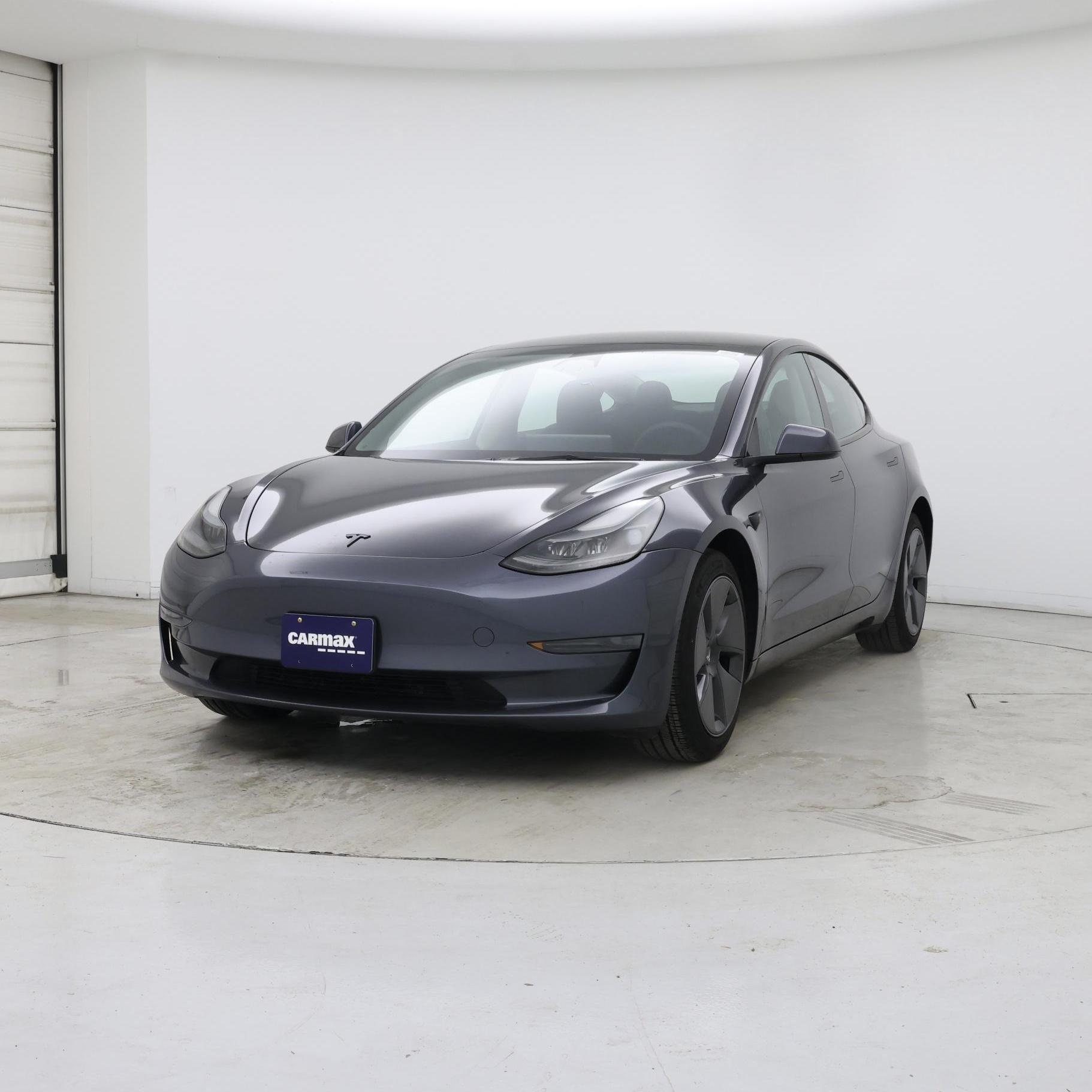 Thumbnail: 2023 Tesla Model 3 - 4