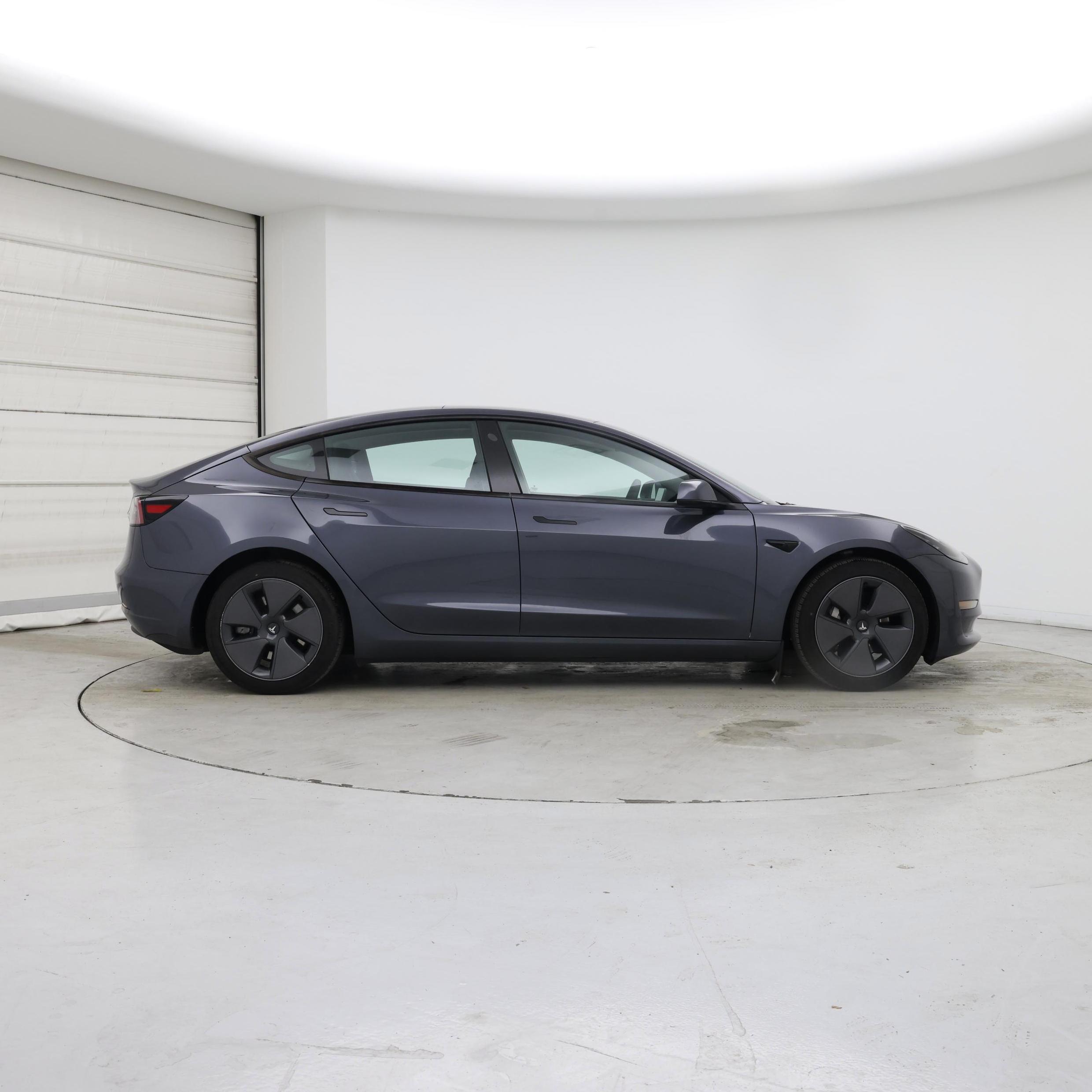 Thumbnail: 2023 Tesla Model 3 - 7