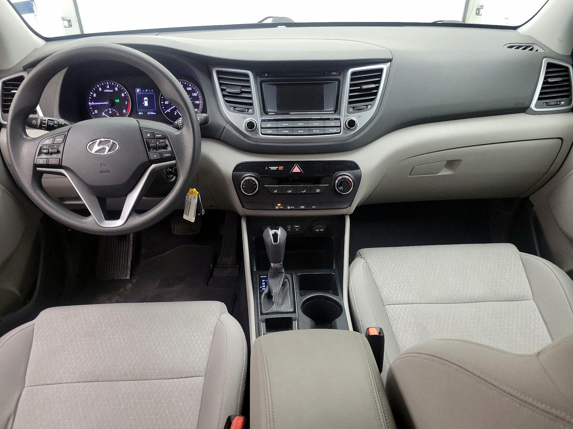 Thumbnail: 2016 Hyundai Tucson - 9