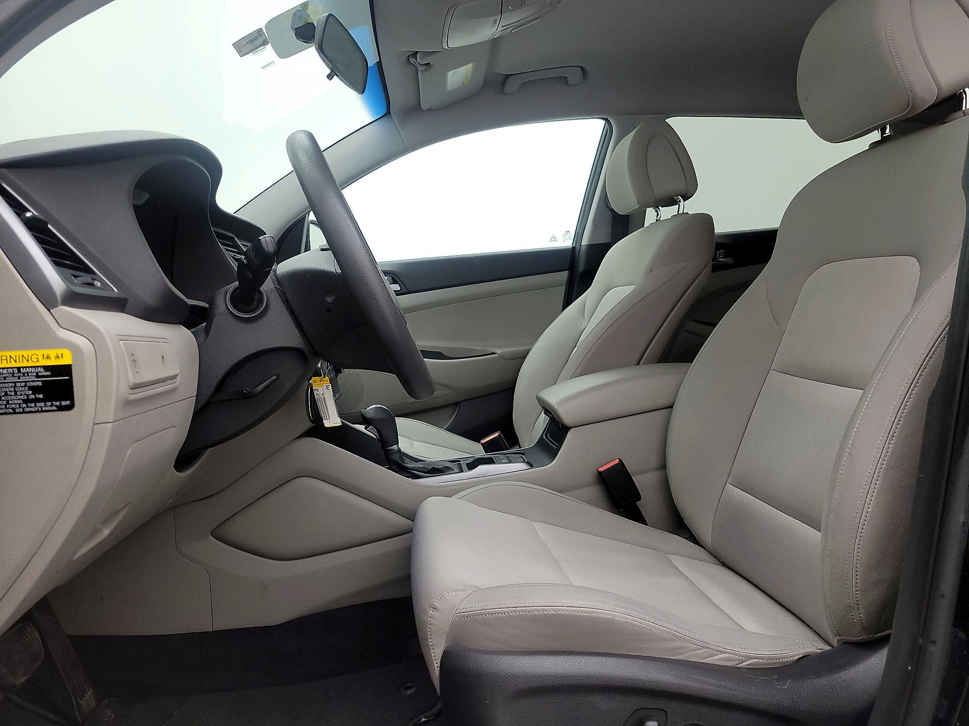 Thumbnail: 2016 Hyundai Tucson - 11