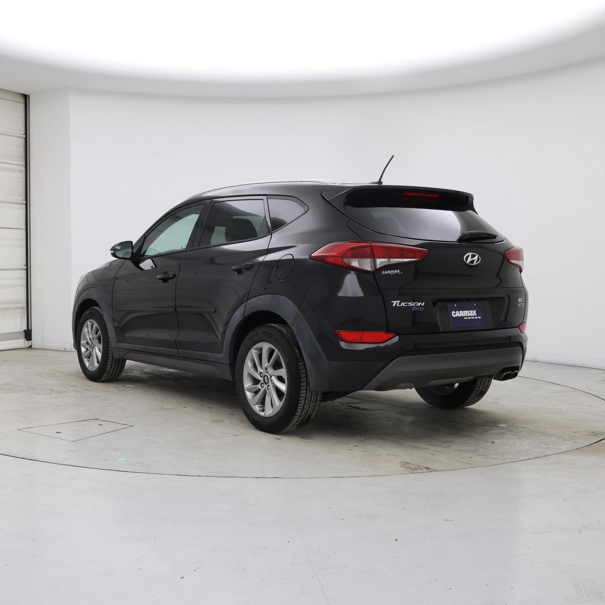 Thumbnail: 2016 Hyundai Tucson - 2