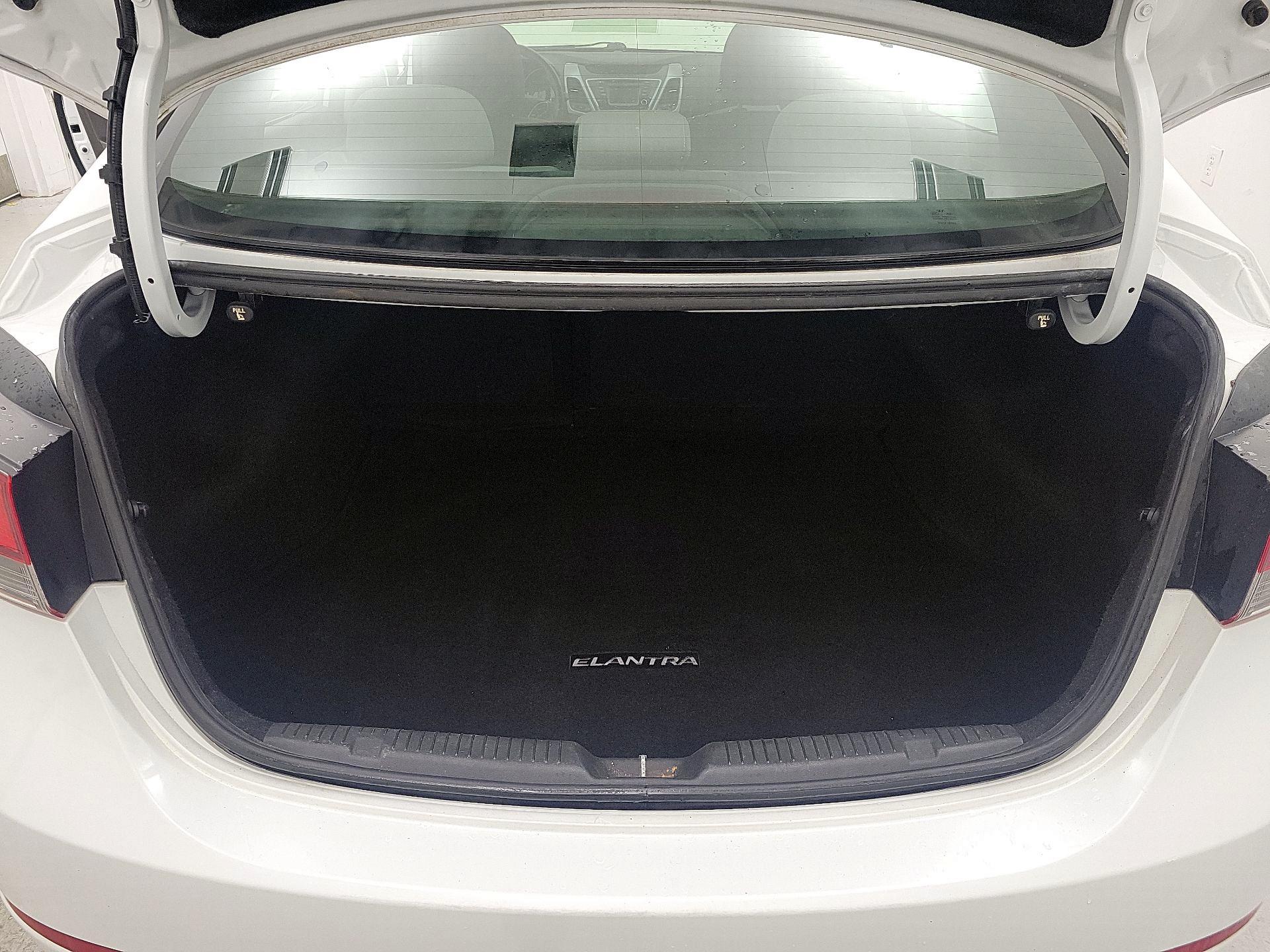 Thumbnail: 2016 Hyundai Elantra - 20