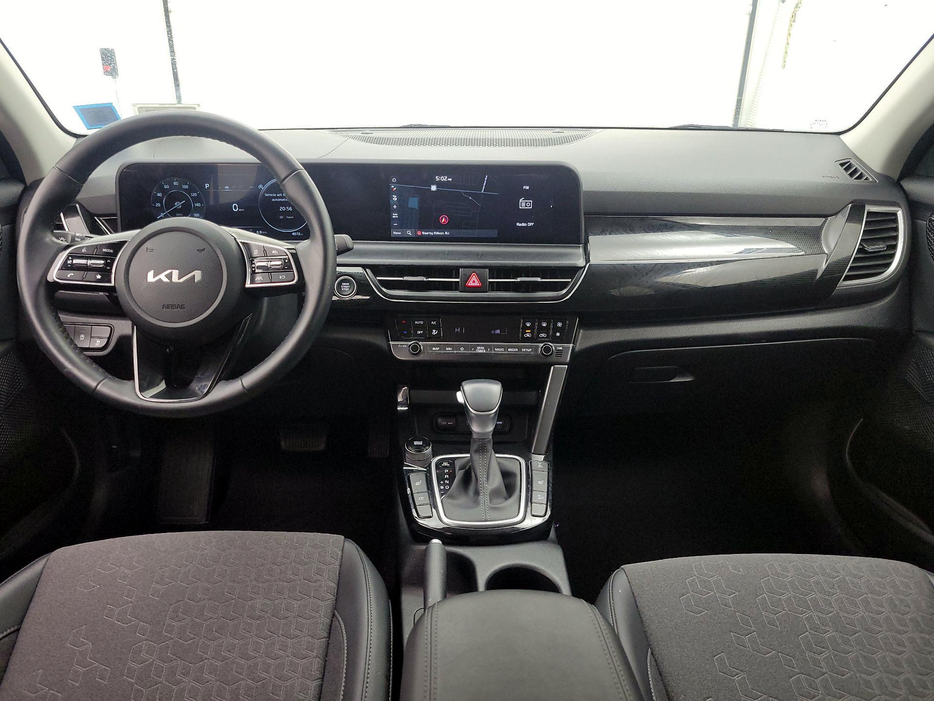 Thumbnail: 2024 Kia Seltos - 9