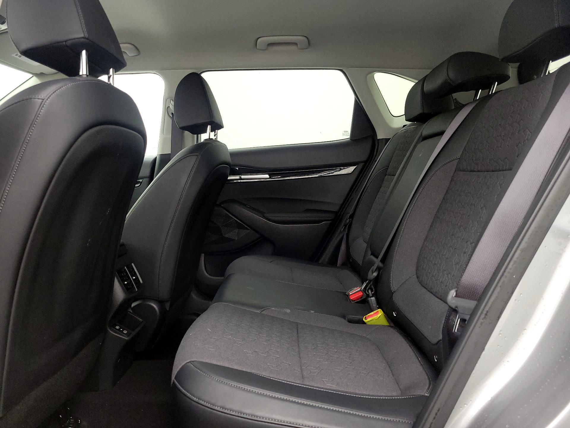 Thumbnail: 2024 Kia Seltos - 20