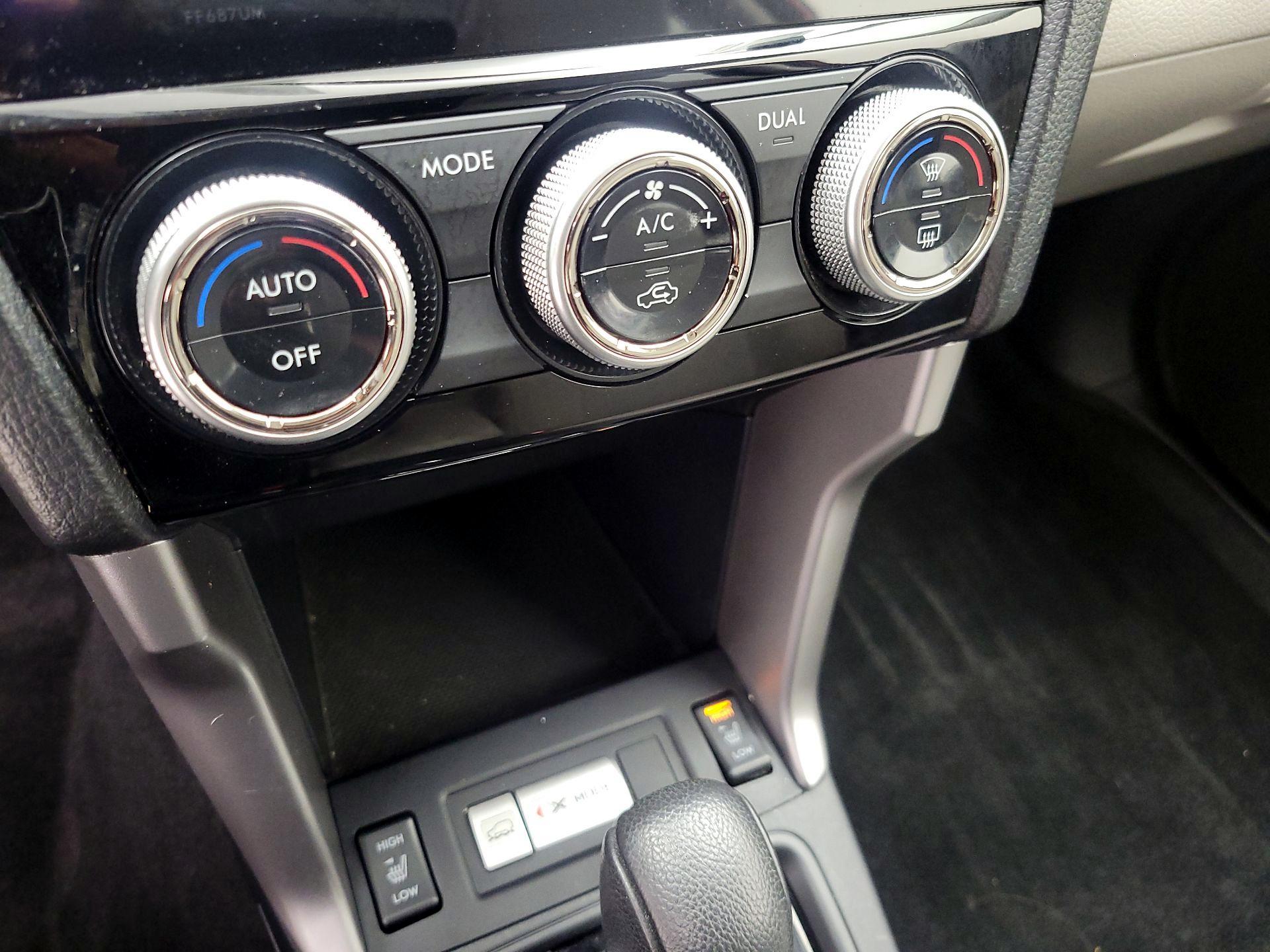 Thumbnail: 2016 Subaru Forester - 16