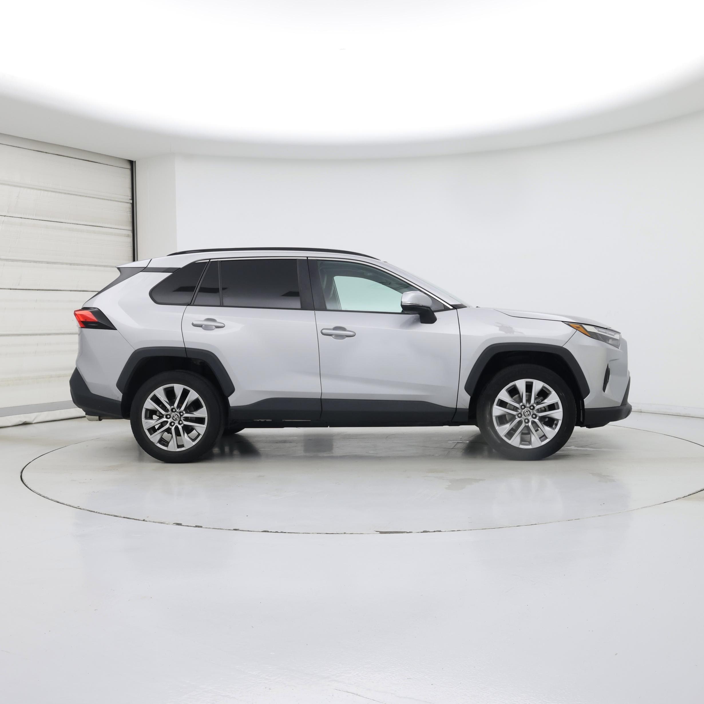 Thumbnail: 2022 Toyota RAV4 - 7