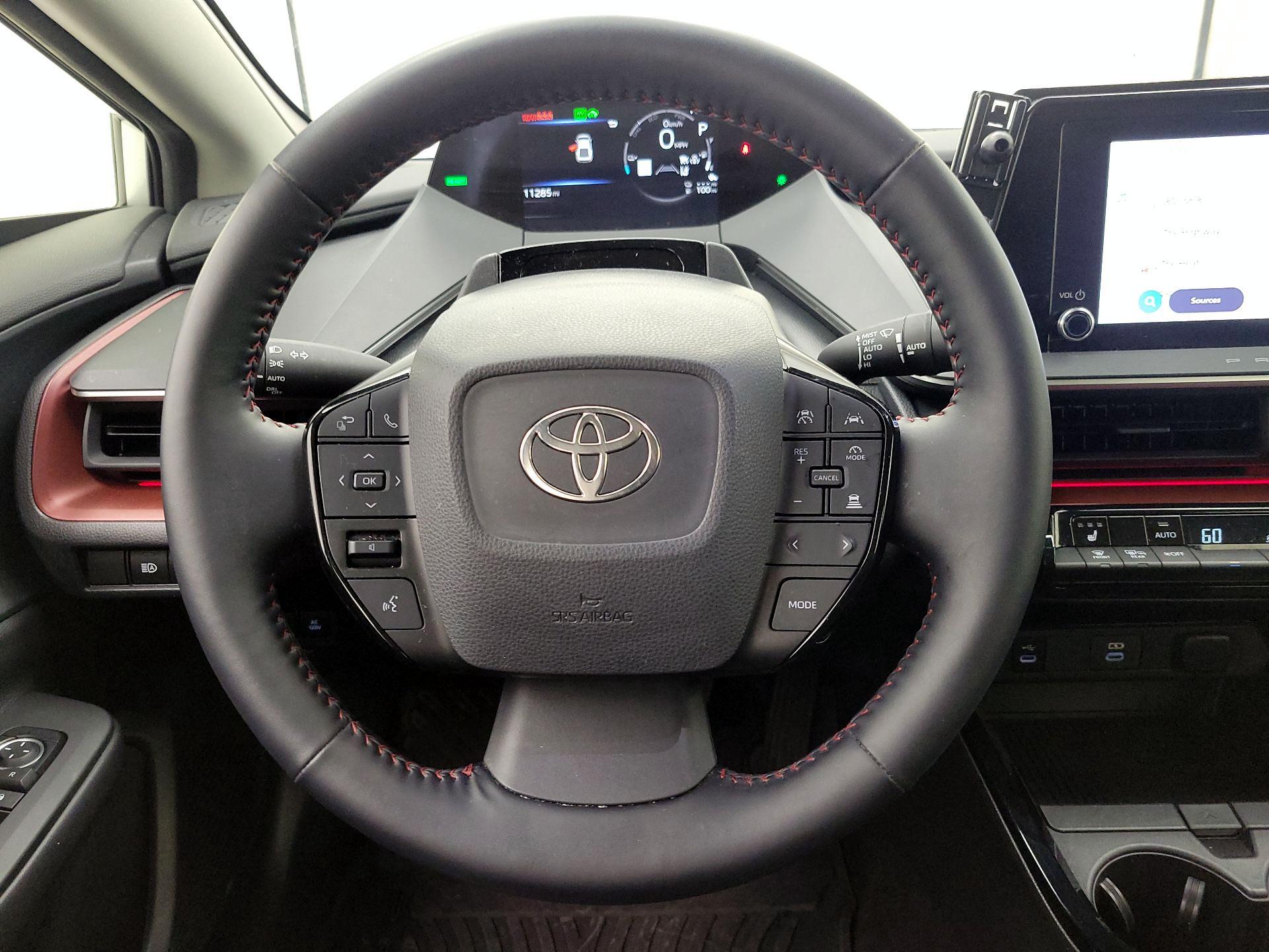 Thumbnail: 2023 Toyota Prius Prime - 10