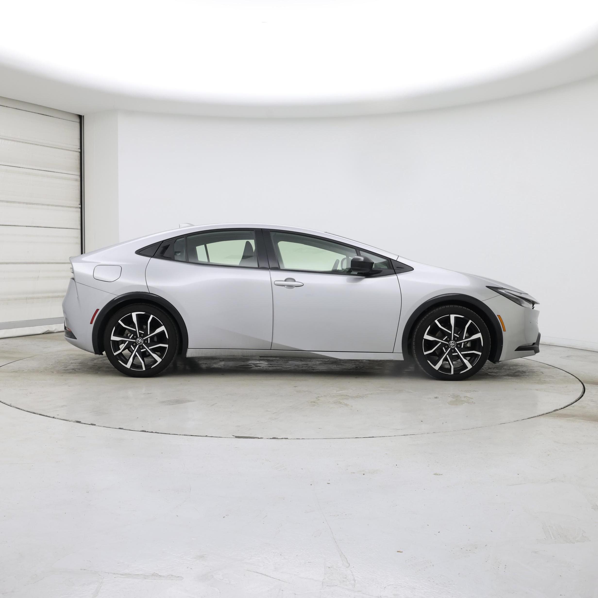 Thumbnail: 2023 Toyota Prius Prime - 7