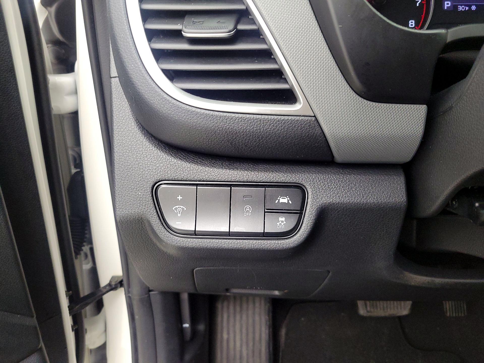 Thumbnail: 2022 Kia Seltos - 13