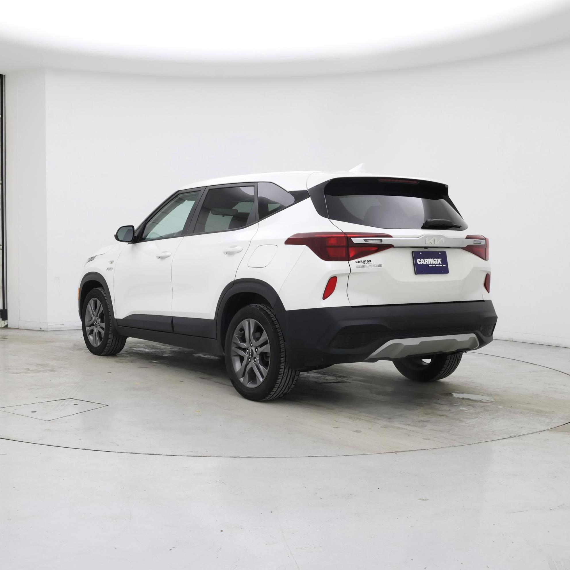 Thumbnail: 2022 Kia Seltos - 2