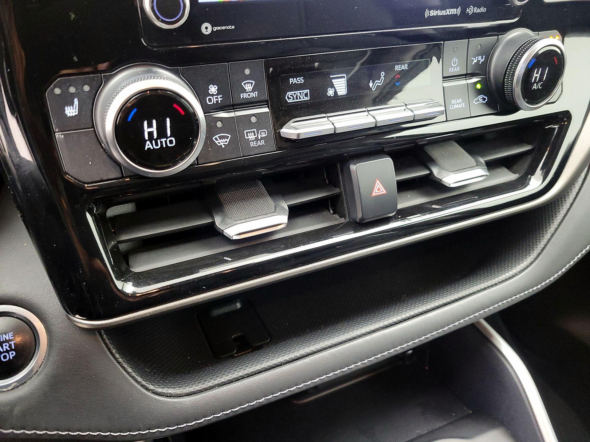 Thumbnail: 2021 Toyota Highlander - 17