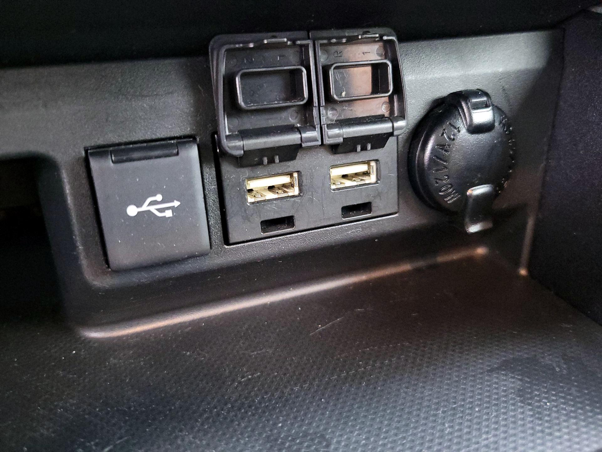 Thumbnail: 2021 Toyota Highlander - 19