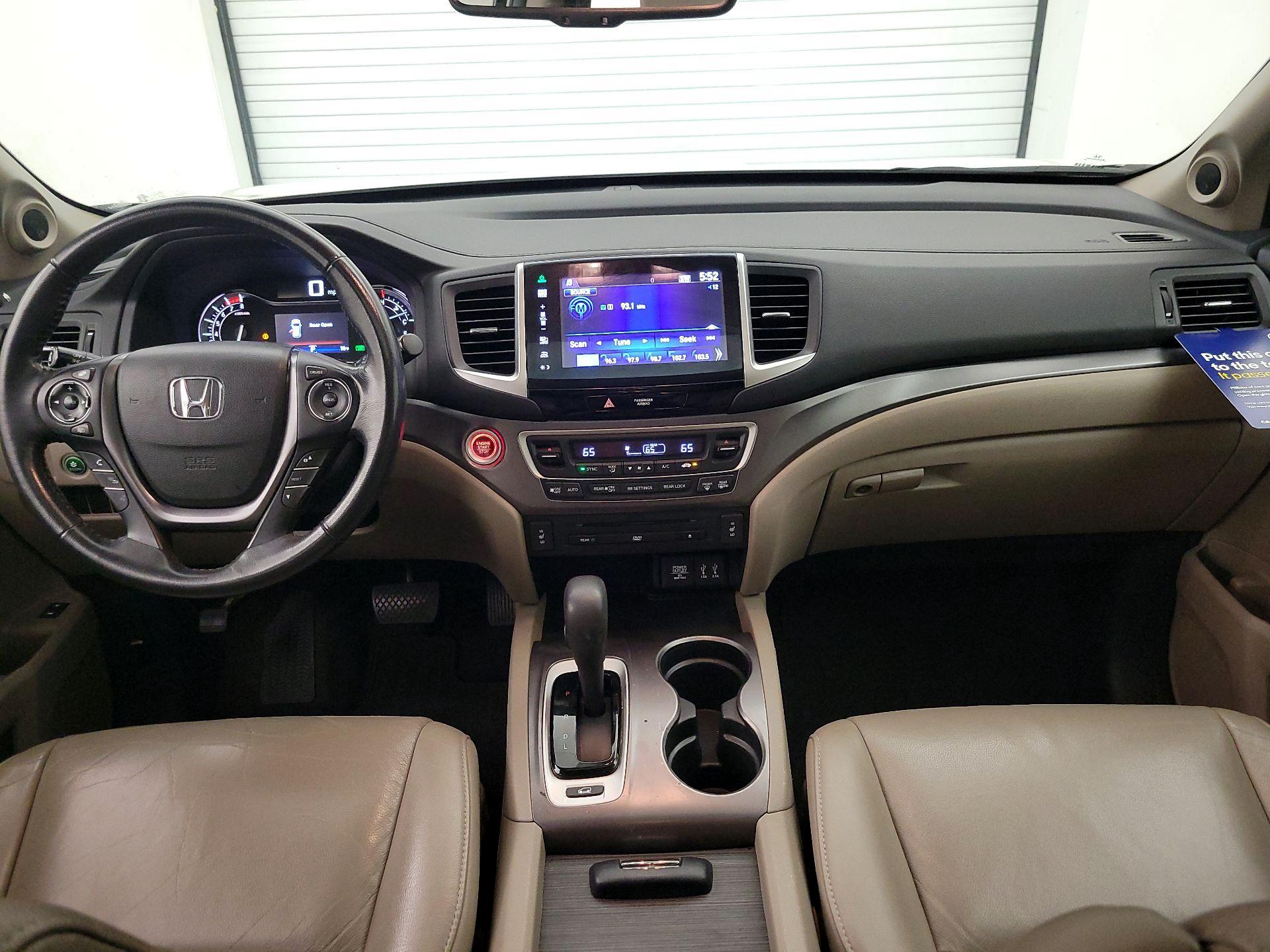 Thumbnail: 2016 Honda Pilot - 9