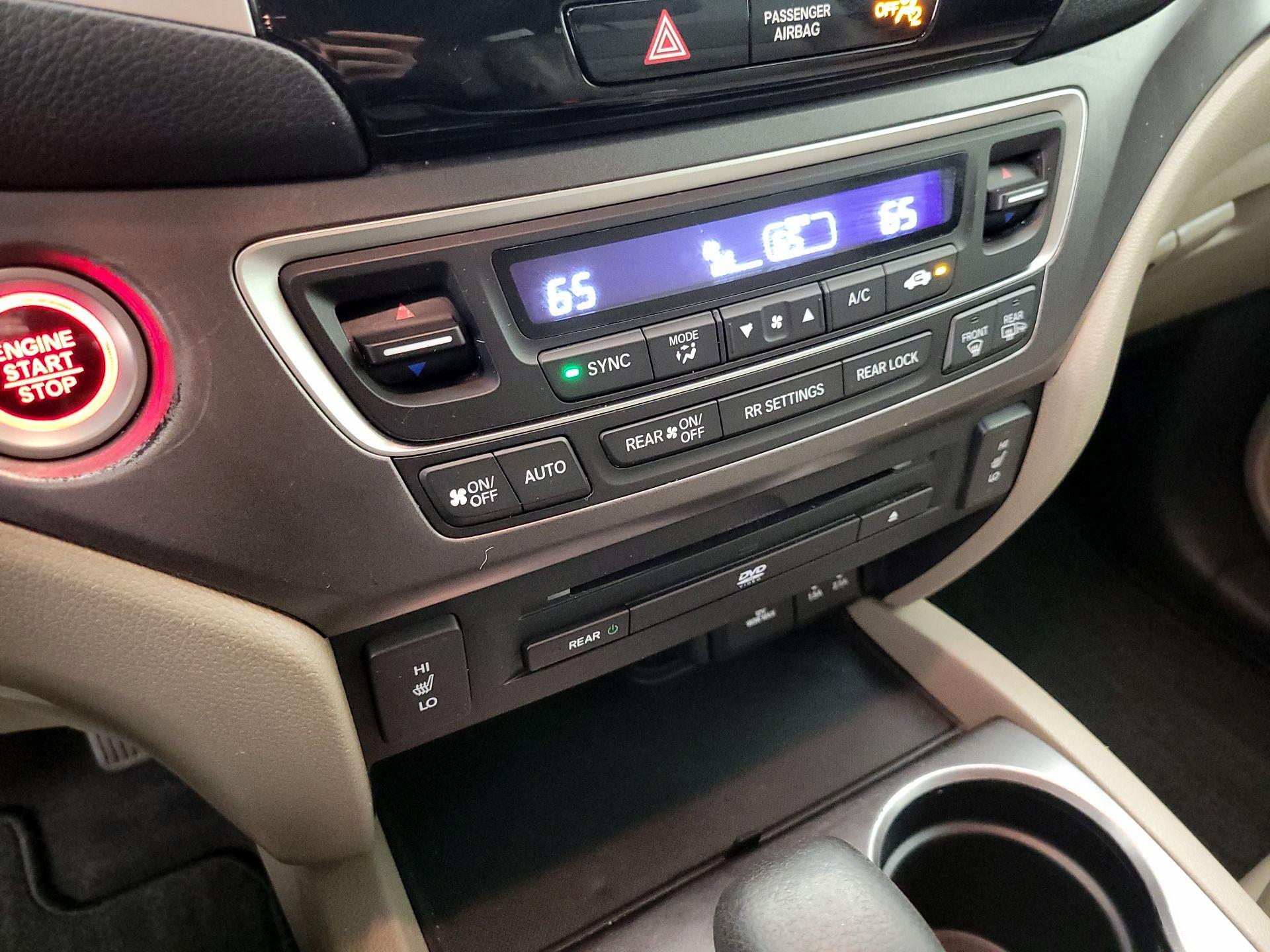 Thumbnail: 2016 Honda Pilot - 16