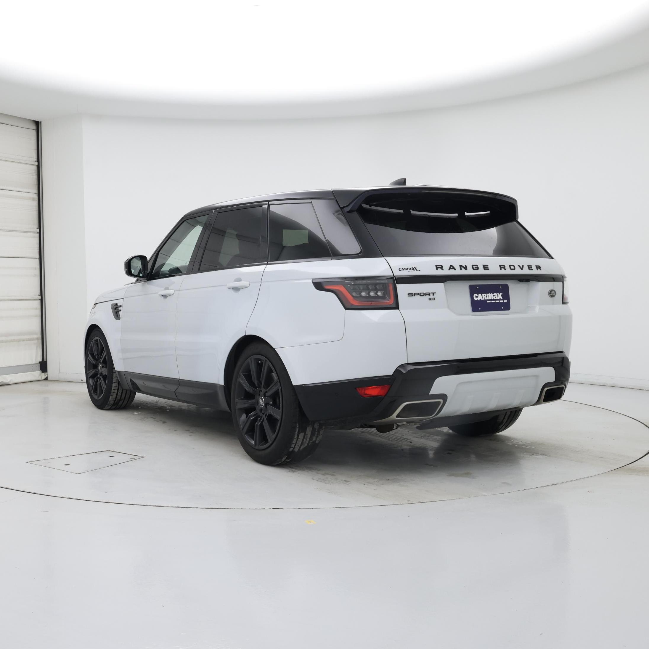 Thumbnail: 2020 Land Rover Range Rover Sport - 2