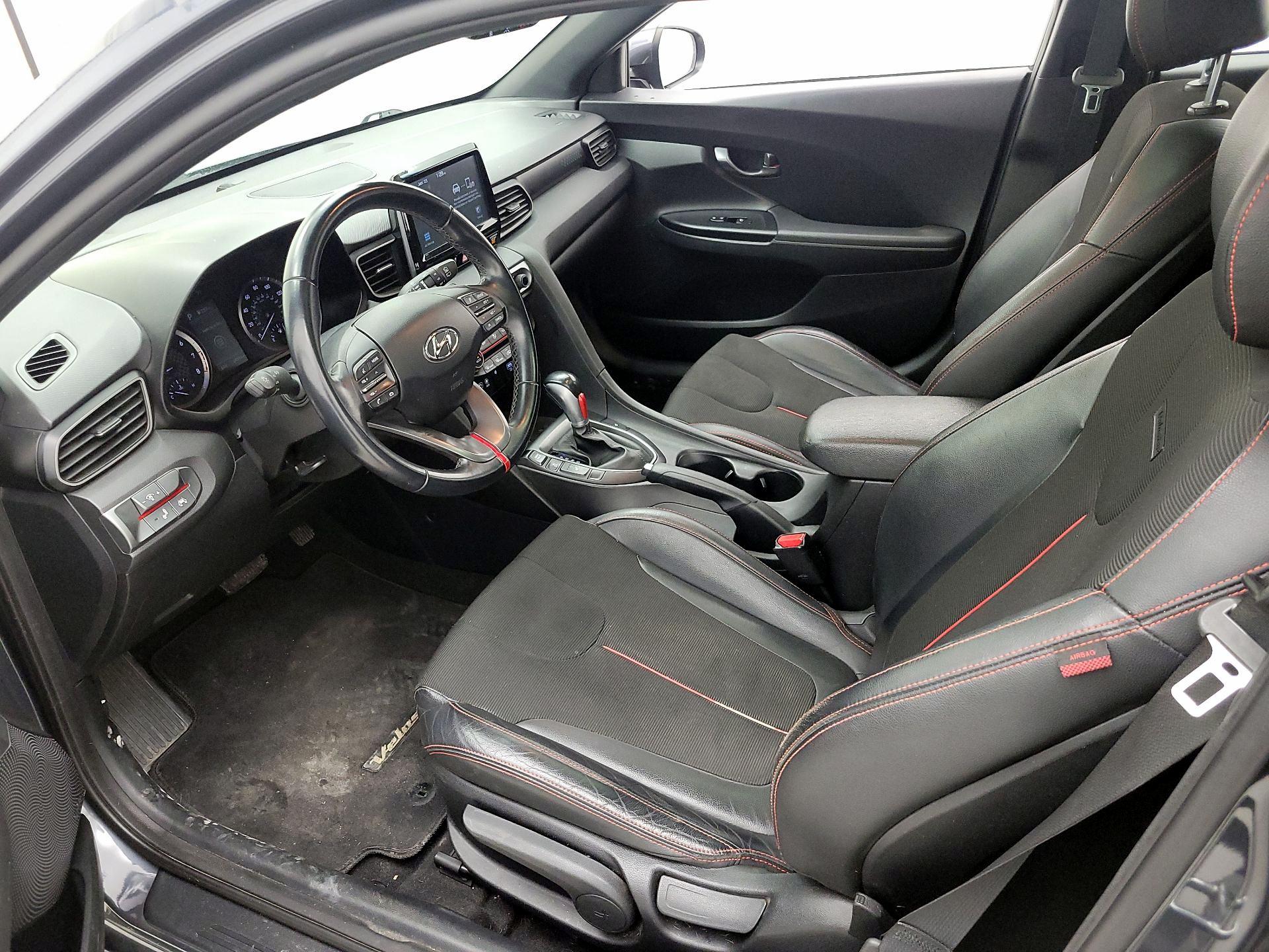 Thumbnail: 2019 Hyundai Veloster - 11