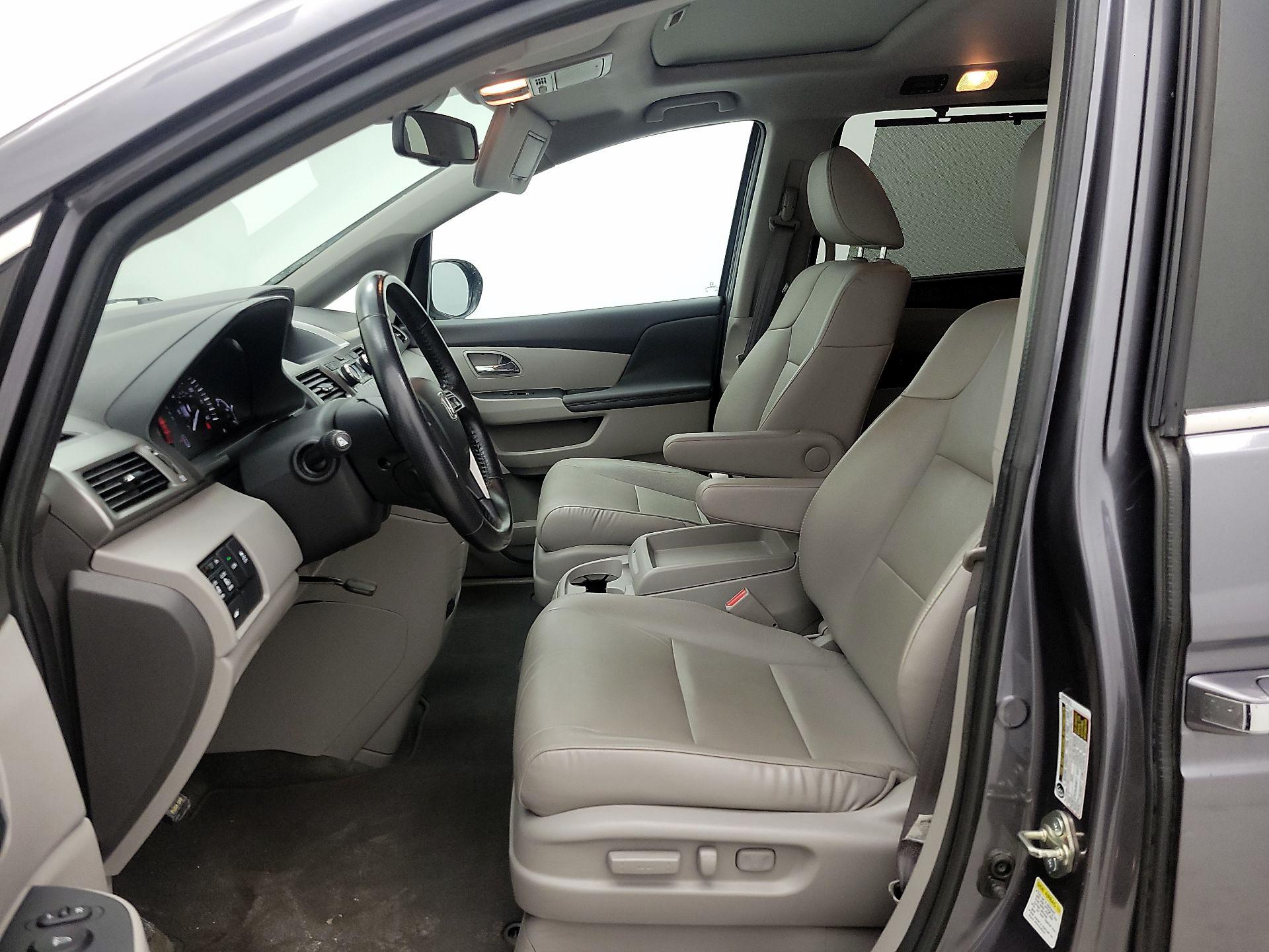 Thumbnail: 2016 Honda Odyssey - 11