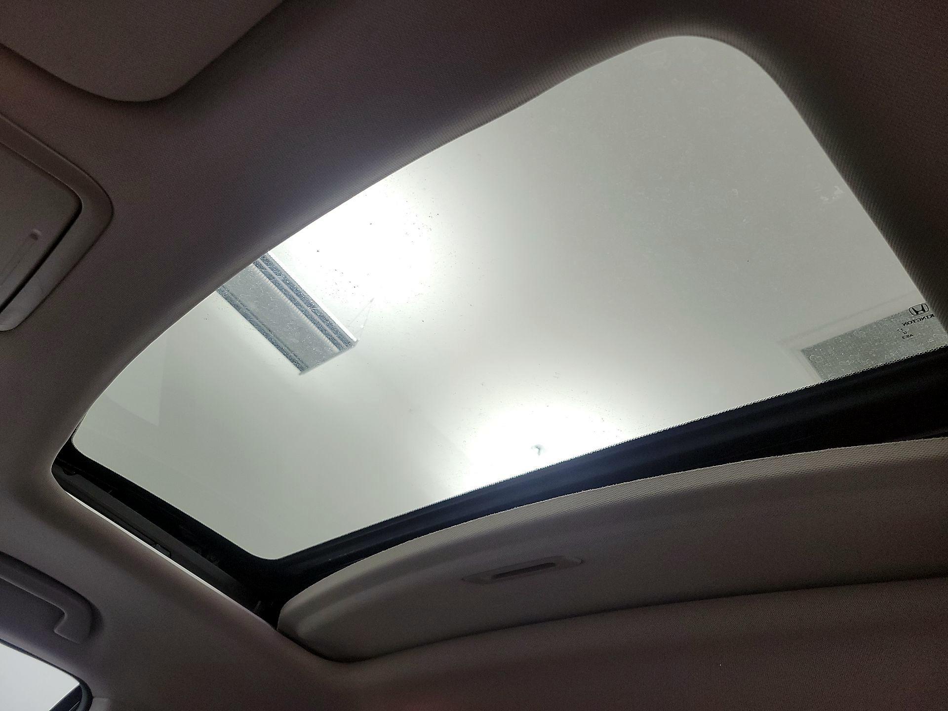 Thumbnail: 2016 Honda Odyssey - 19