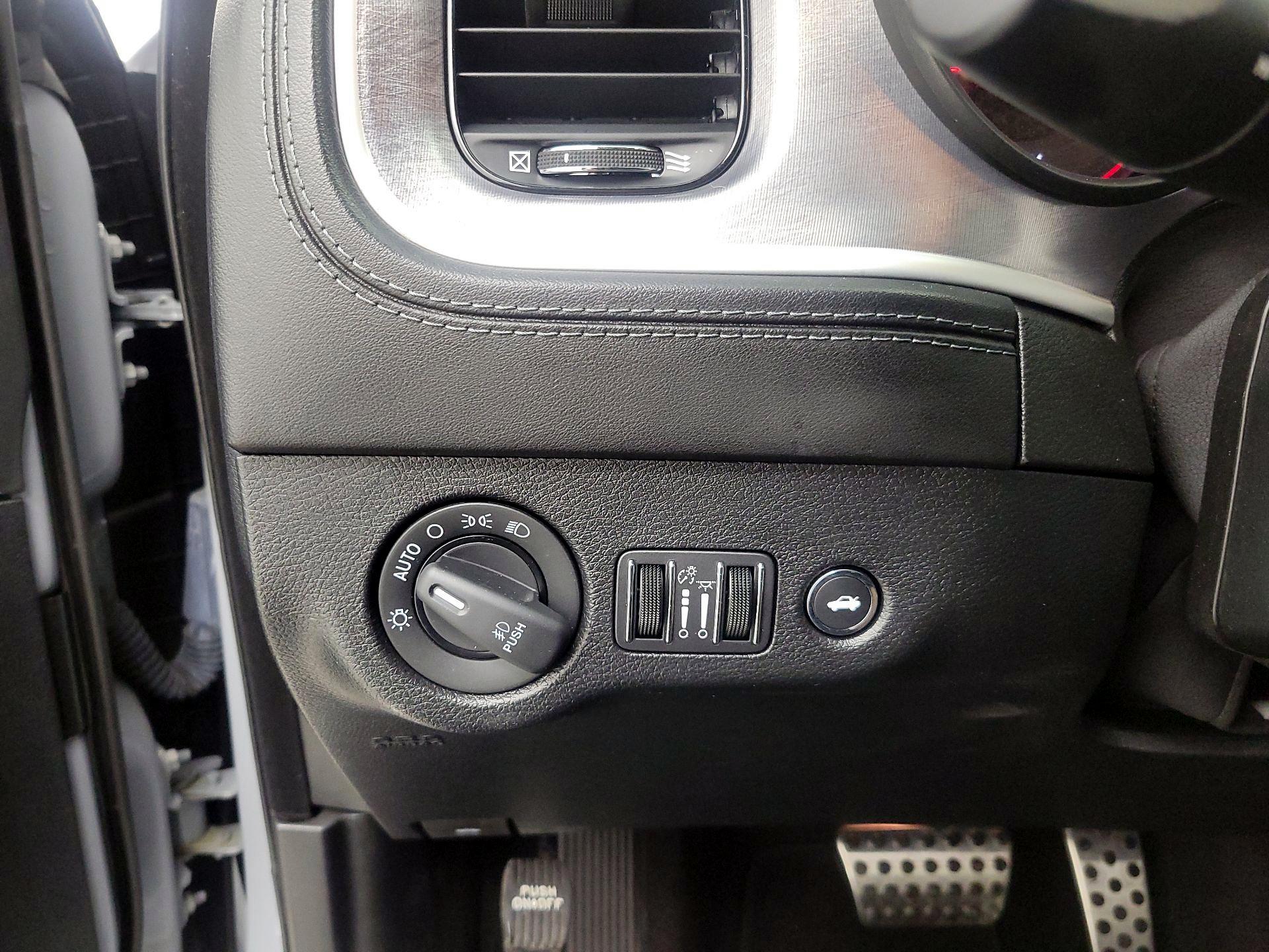 Thumbnail: 2021 Dodge Charger - 13