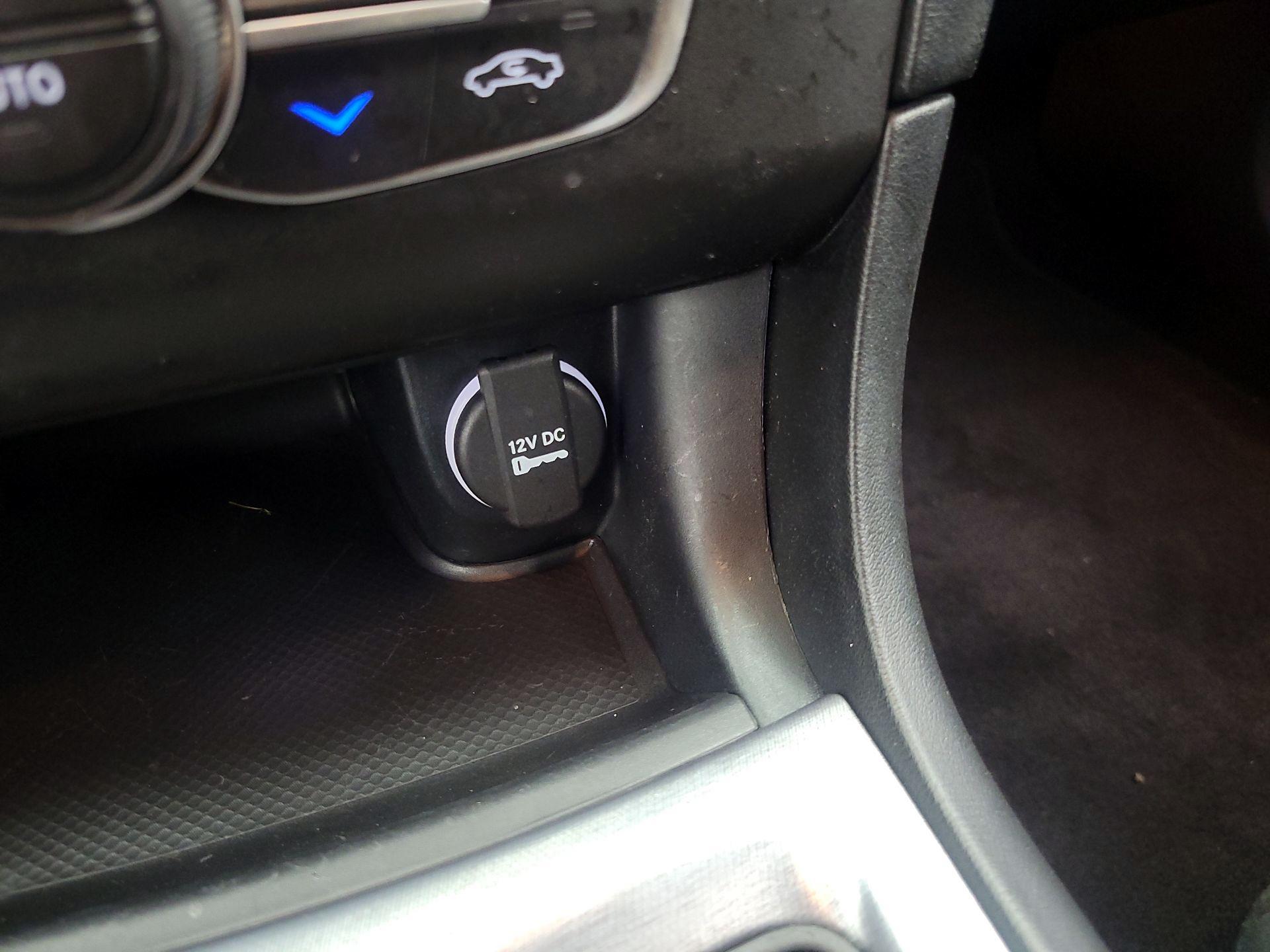 Thumbnail: 2021 Dodge Charger - 18