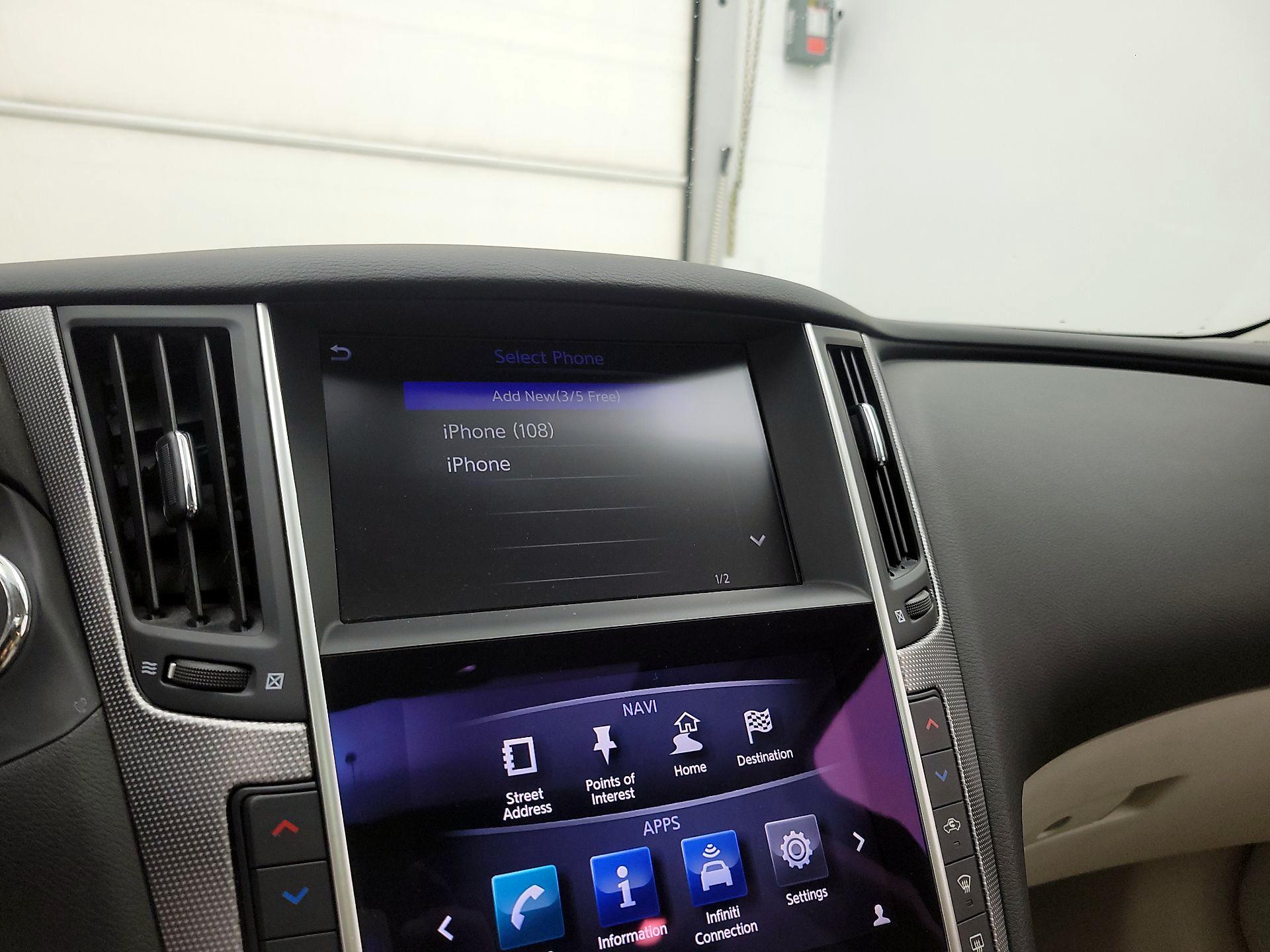 Thumbnail: 2015 INFINITI Q50 - 15