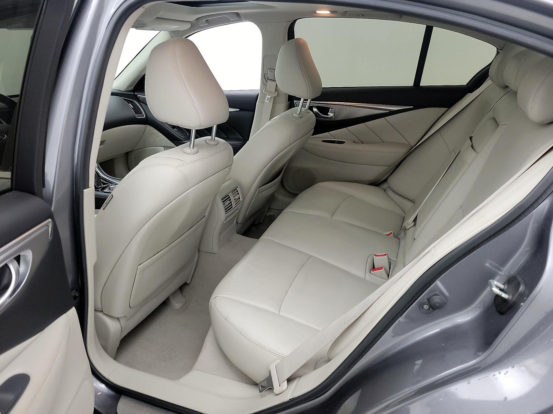 Thumbnail: 2015 INFINITI Q50 - 19