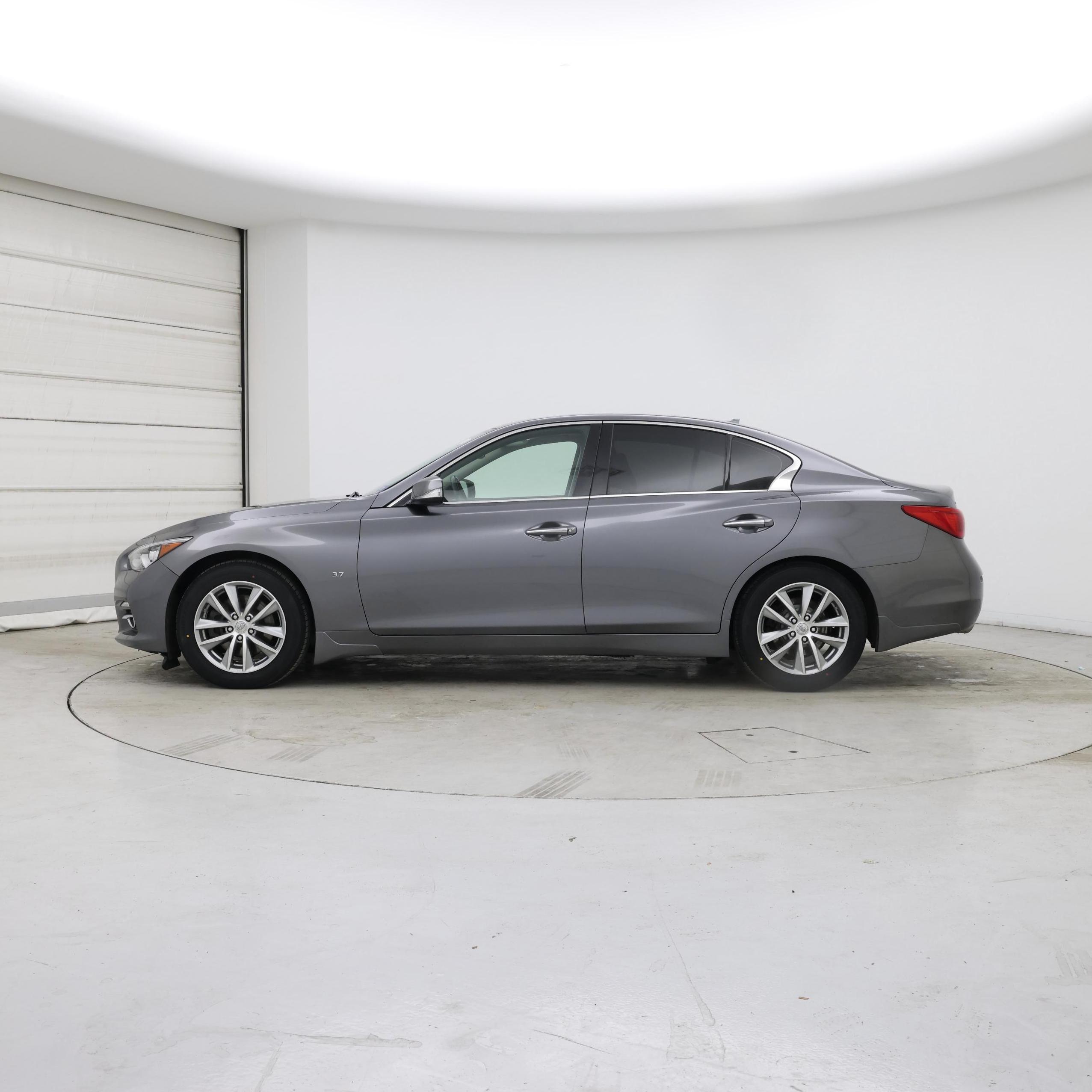 Thumbnail: 2015 INFINITI Q50 - 3