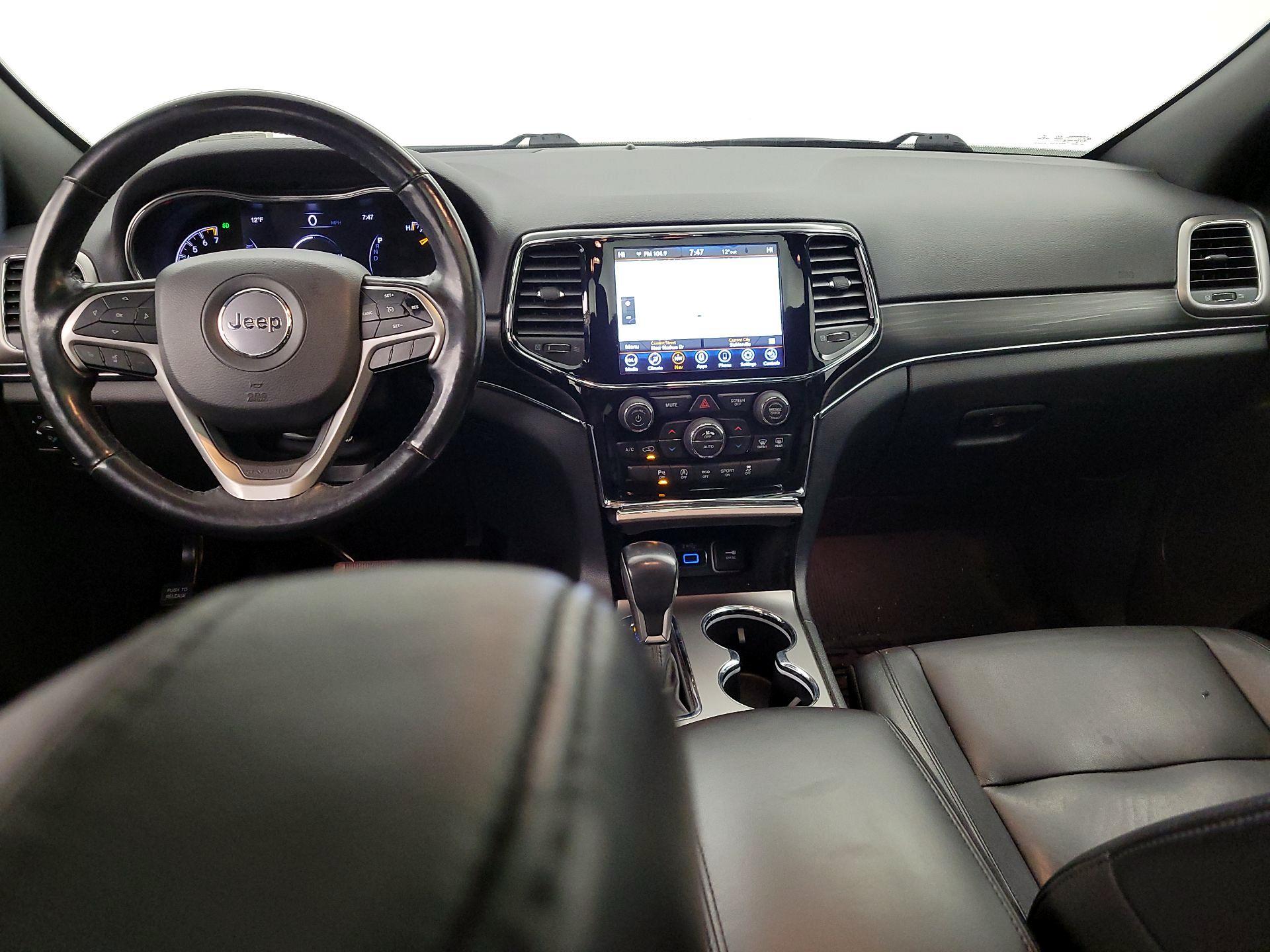 Thumbnail: 2020 Jeep Grand Cherokee - 9