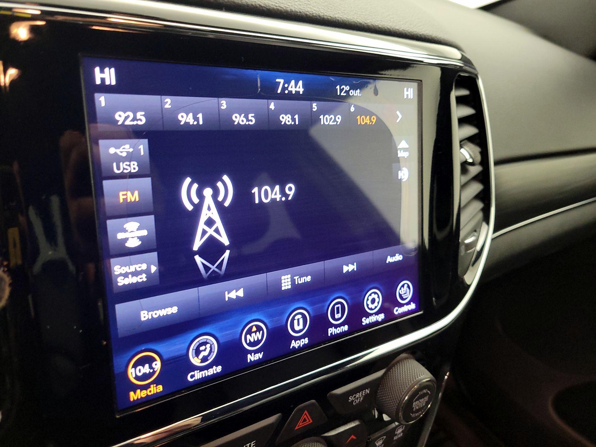 Thumbnail: 2020 Jeep Grand Cherokee - 15