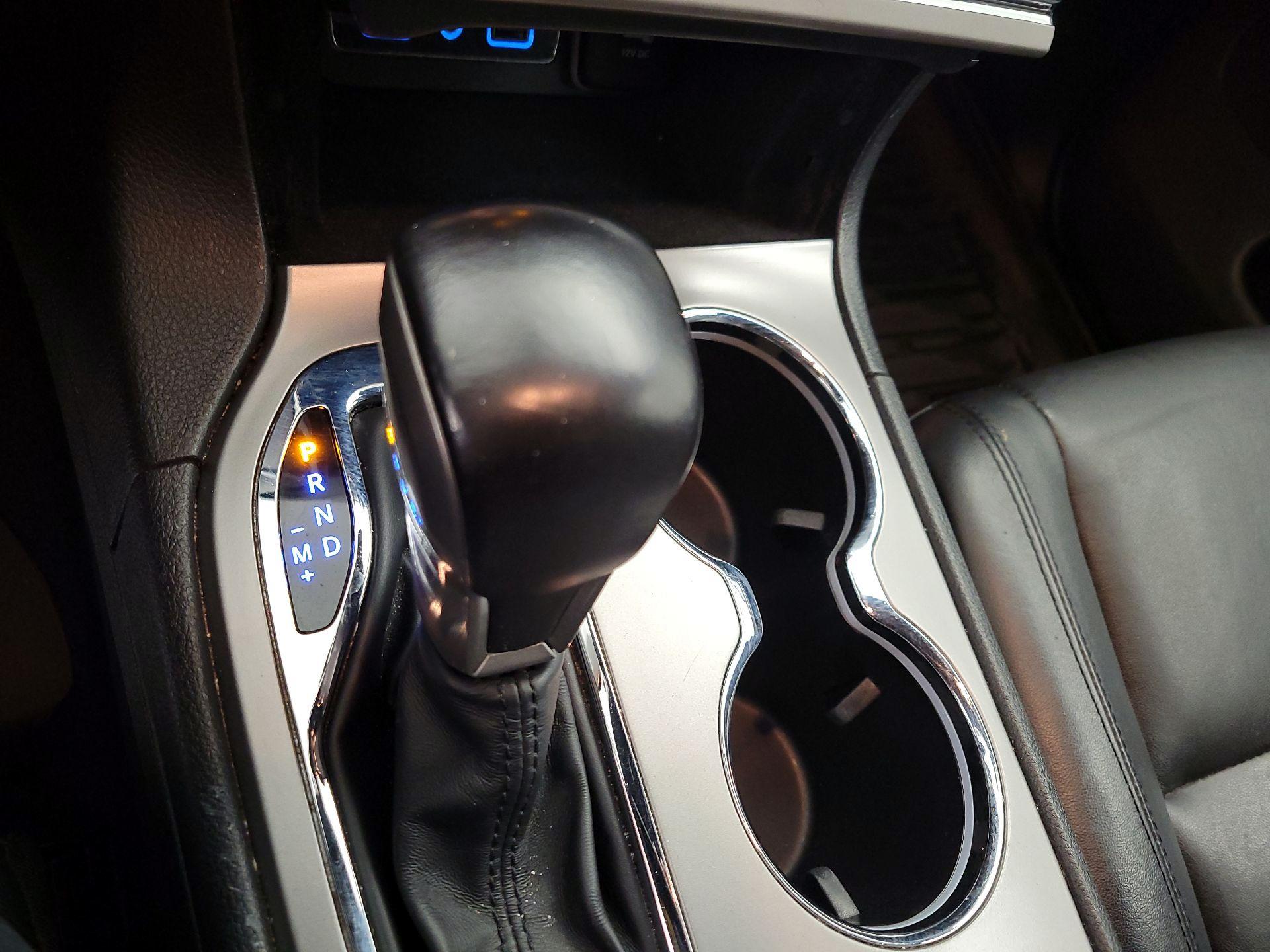 Thumbnail: 2020 Jeep Grand Cherokee - 17