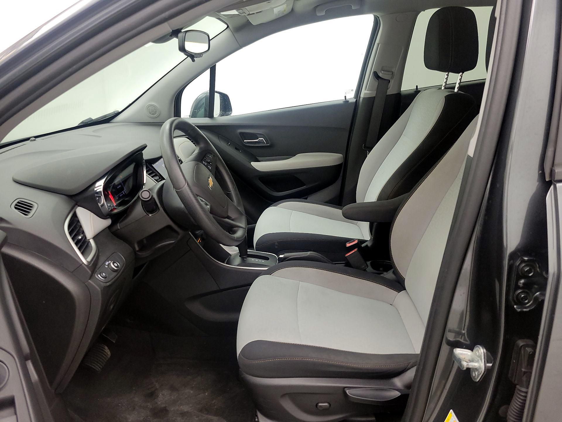 Thumbnail: 2020 Chevrolet Trax - 11