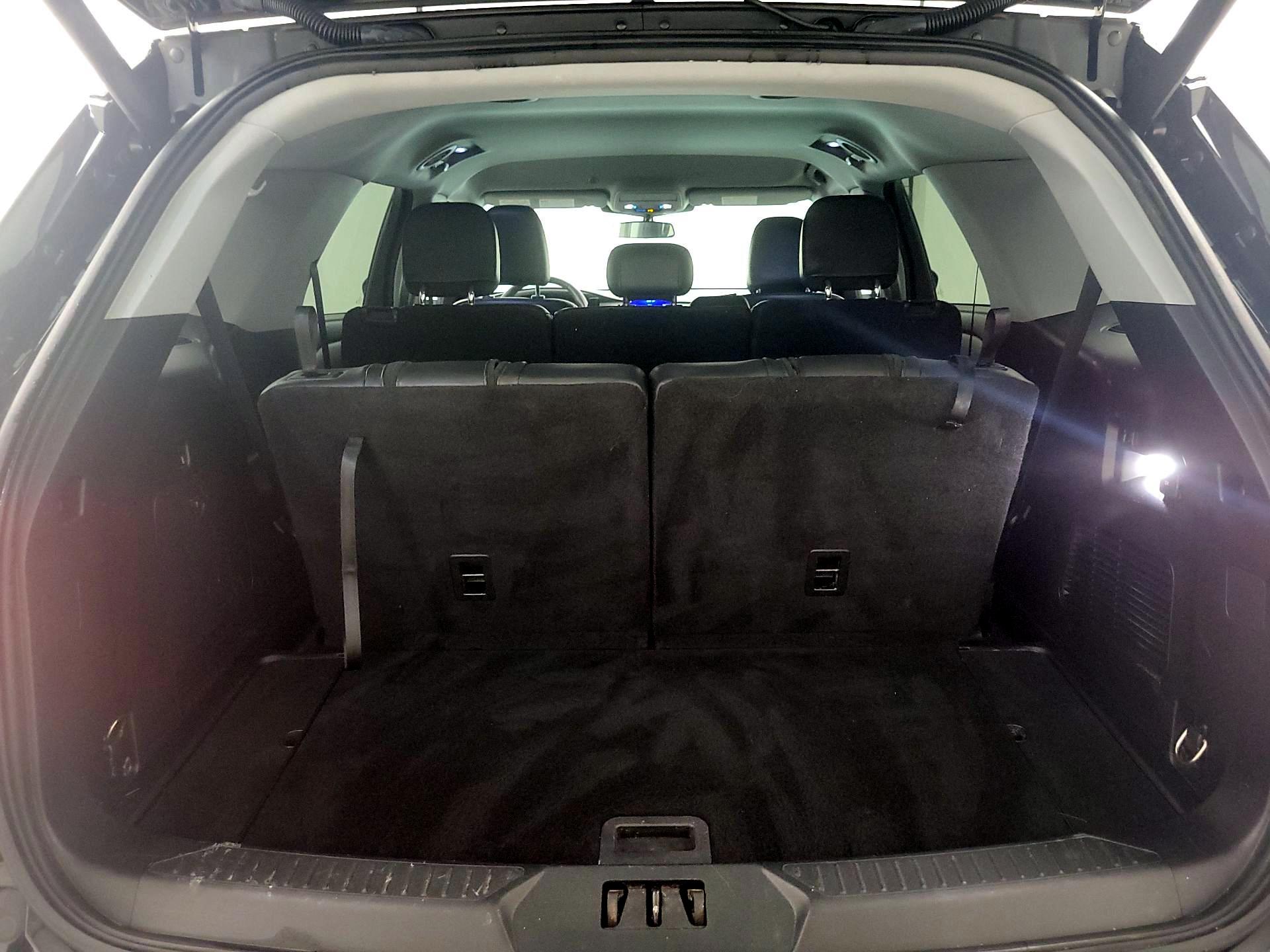 Thumbnail: 2021 Ford Explorer - 18