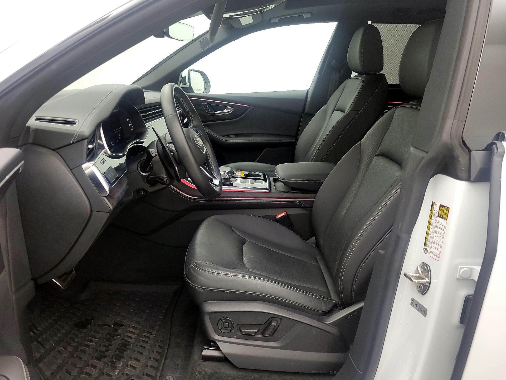 Thumbnail: 2023 Audi Q8 - 11